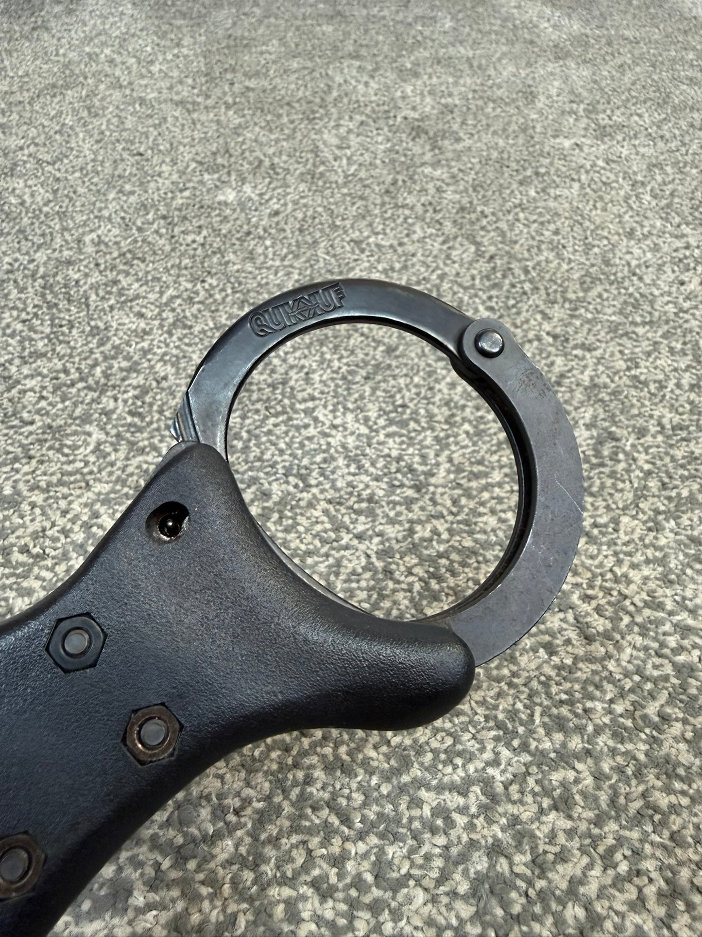 Ex Police Black Quik-Kuf Handcuffs Cuffs With Key Security Collectible Memorabilia