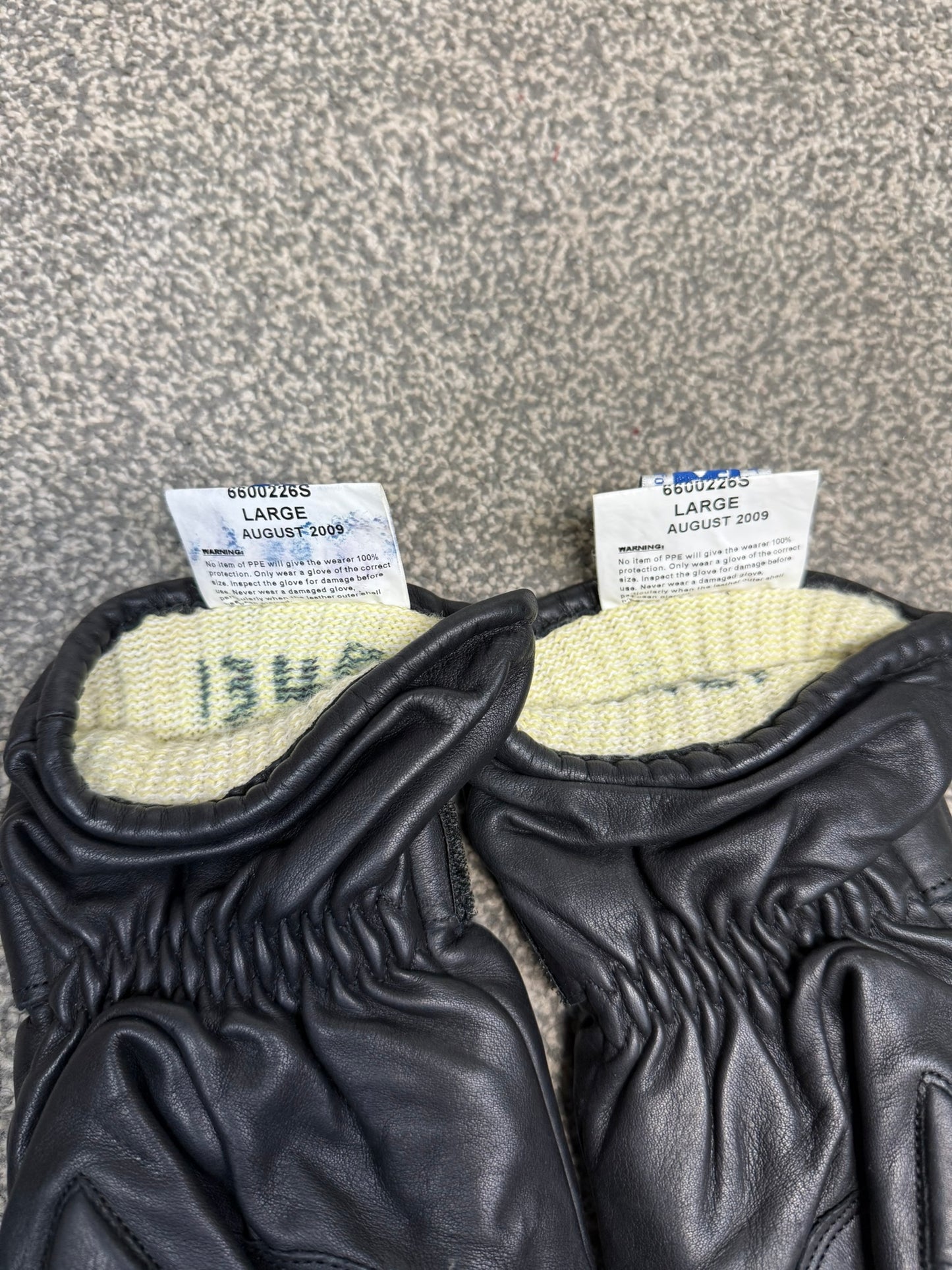 Ex Metropolitan Police Leather Riot Gloves Public Order Motorcycle Gloves Collector TV/Film Uniform