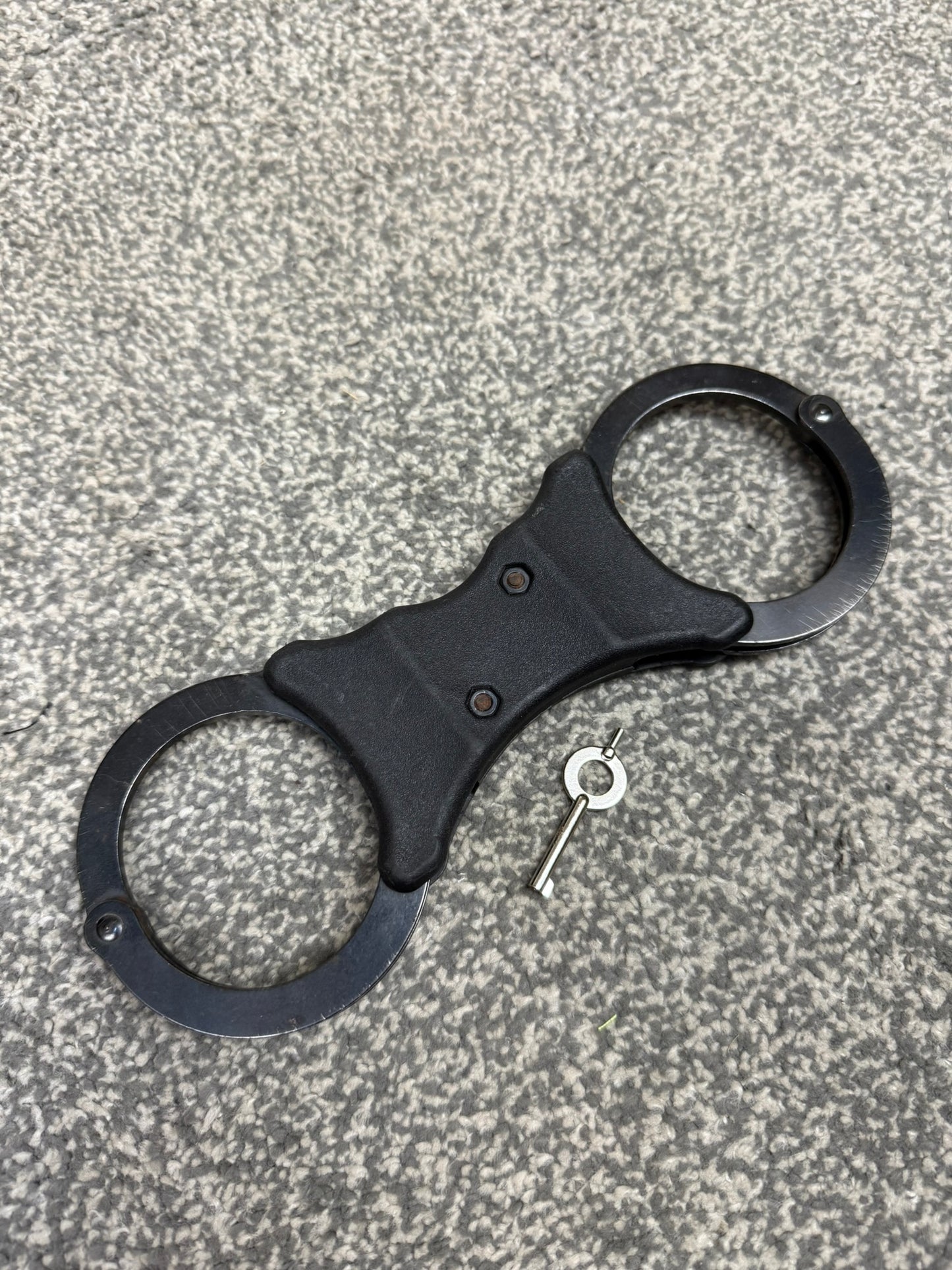 Ex Police Black Hiatt Rigid Handcuffs Genuine Cuff With Key Security Collectable