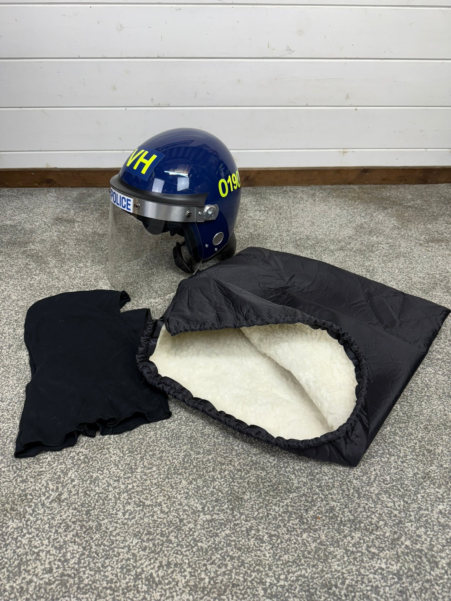 Ex Police Riot Helmet Defender & Bag 58-59cm VGC Genuine Obsolete Collectable