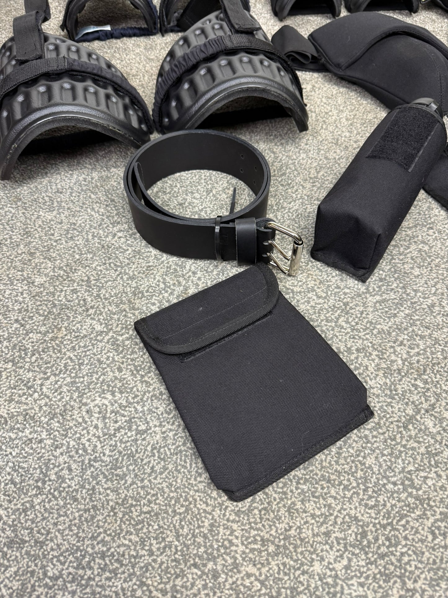 Ex Police Riot Guard Set Gloves, Belt Pouches Security Dog Handler Paintball Airsoft