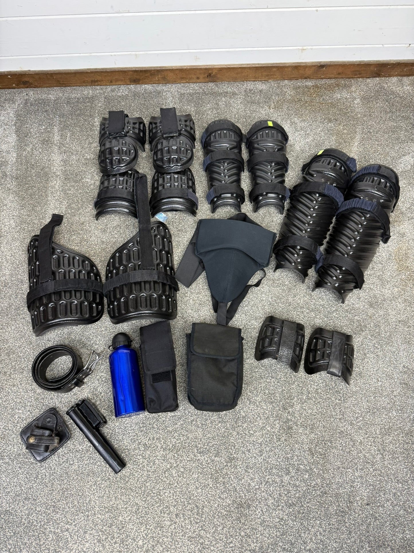 Ex Police Riot Guard Set & Leather Belt Security Dog Handler Paintball Airsoft