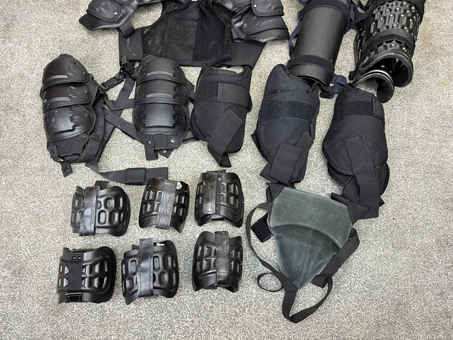 Ex Police Riot Guard Job Lot Shoulder, Arm, Leg, Foot Riot Guards In Pairs