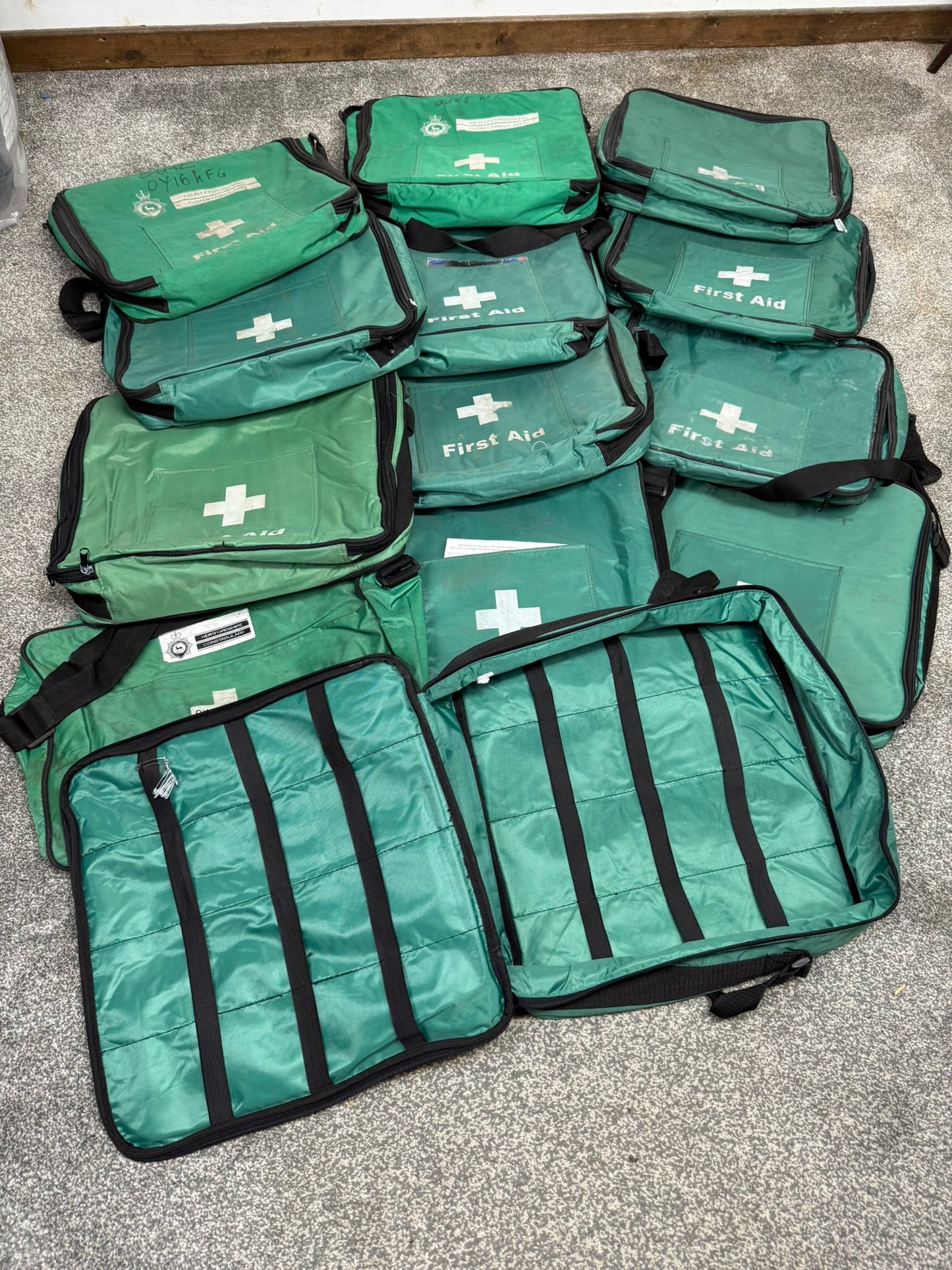 13x Ex Police First Aid Vehicle Bags Job Lot Square Medic Bag