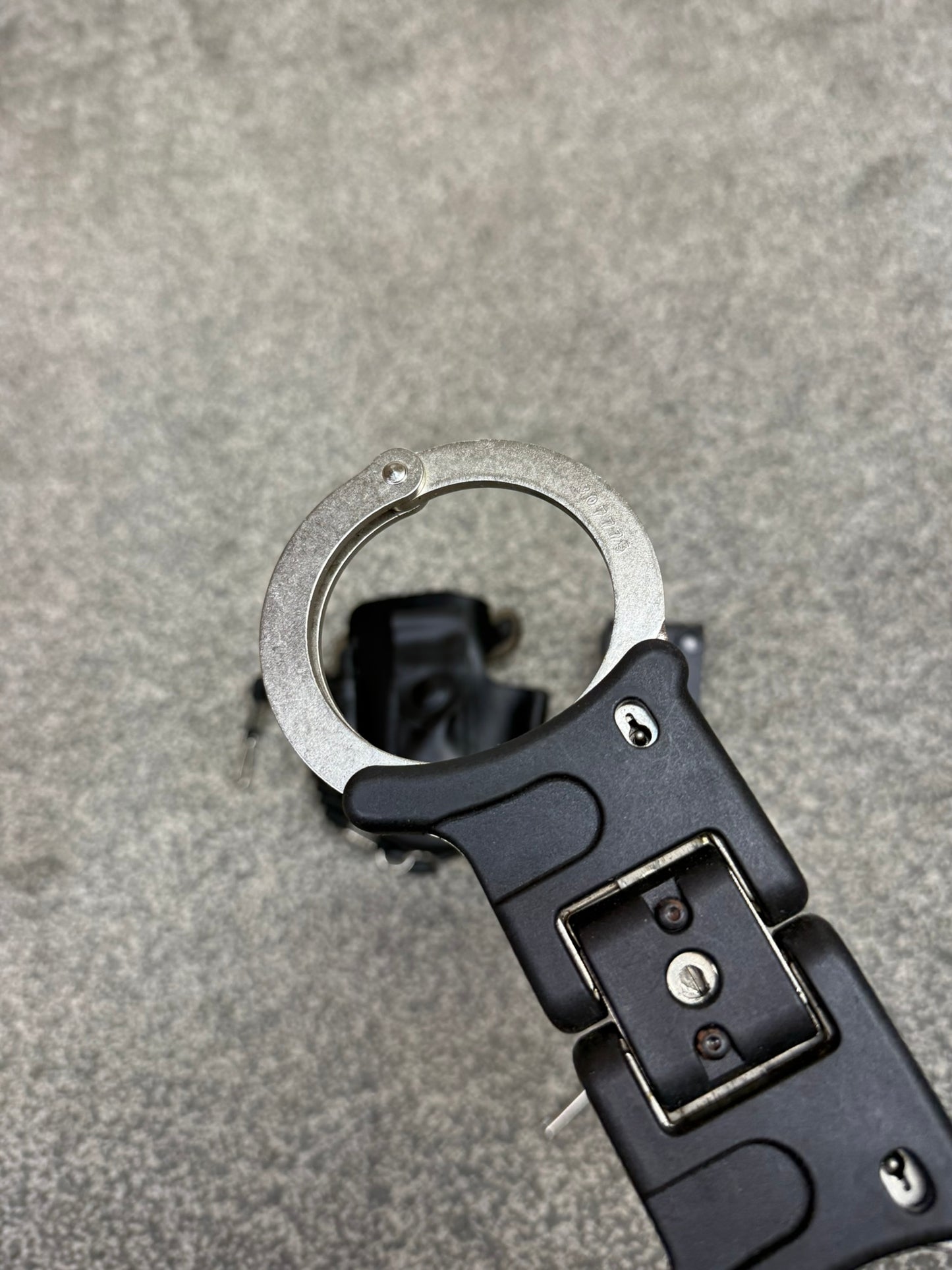 Ex Police Folding Hiatt Handcuffs Hinged Cuffs Pouch & Key Security Collectable