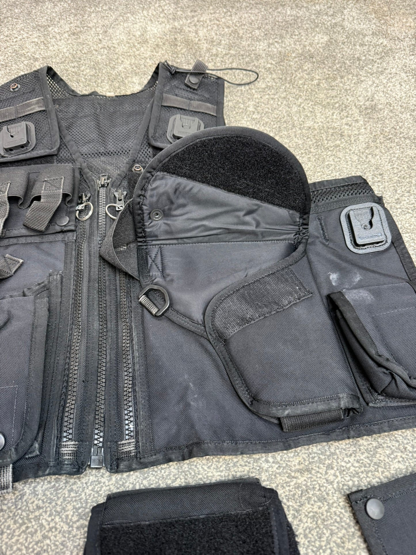Ex Police Black Arktis Firearms Vest With Modular Panels Utility Tac Vest
