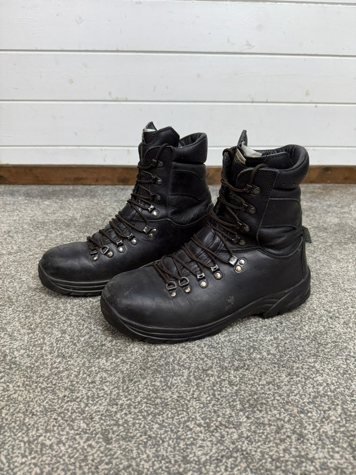 Altberg Peacekeeper P3 VS Black Leather Waterproof Combat Boots Size UK 8