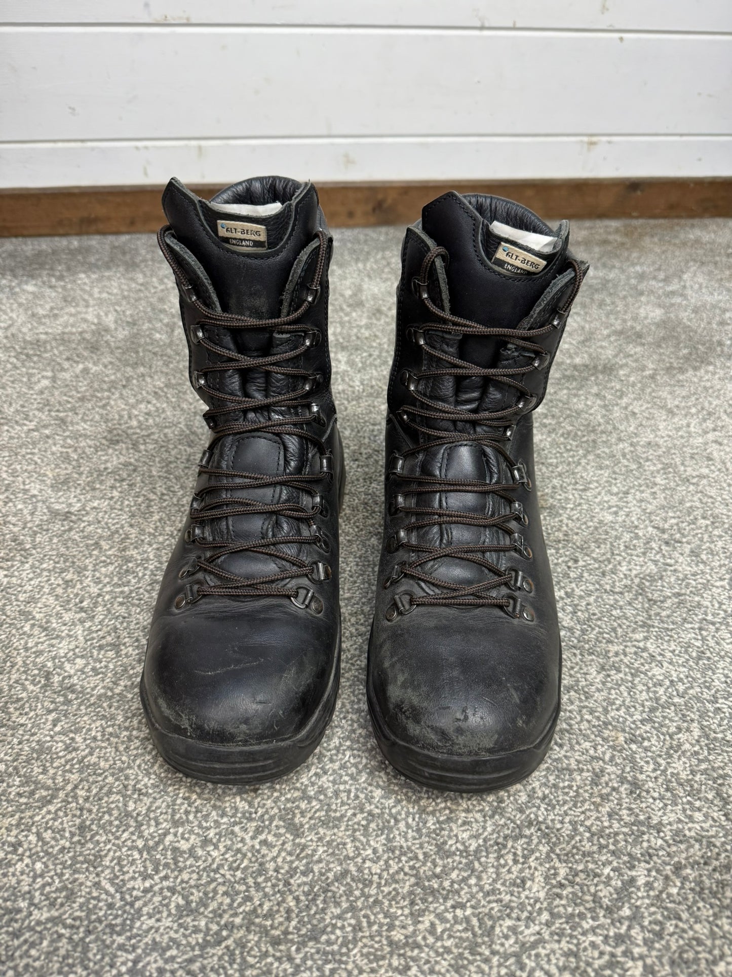 Altberg Peacekeeper P3 VS Black Leather Waterproof Combat Boots Size UK 8