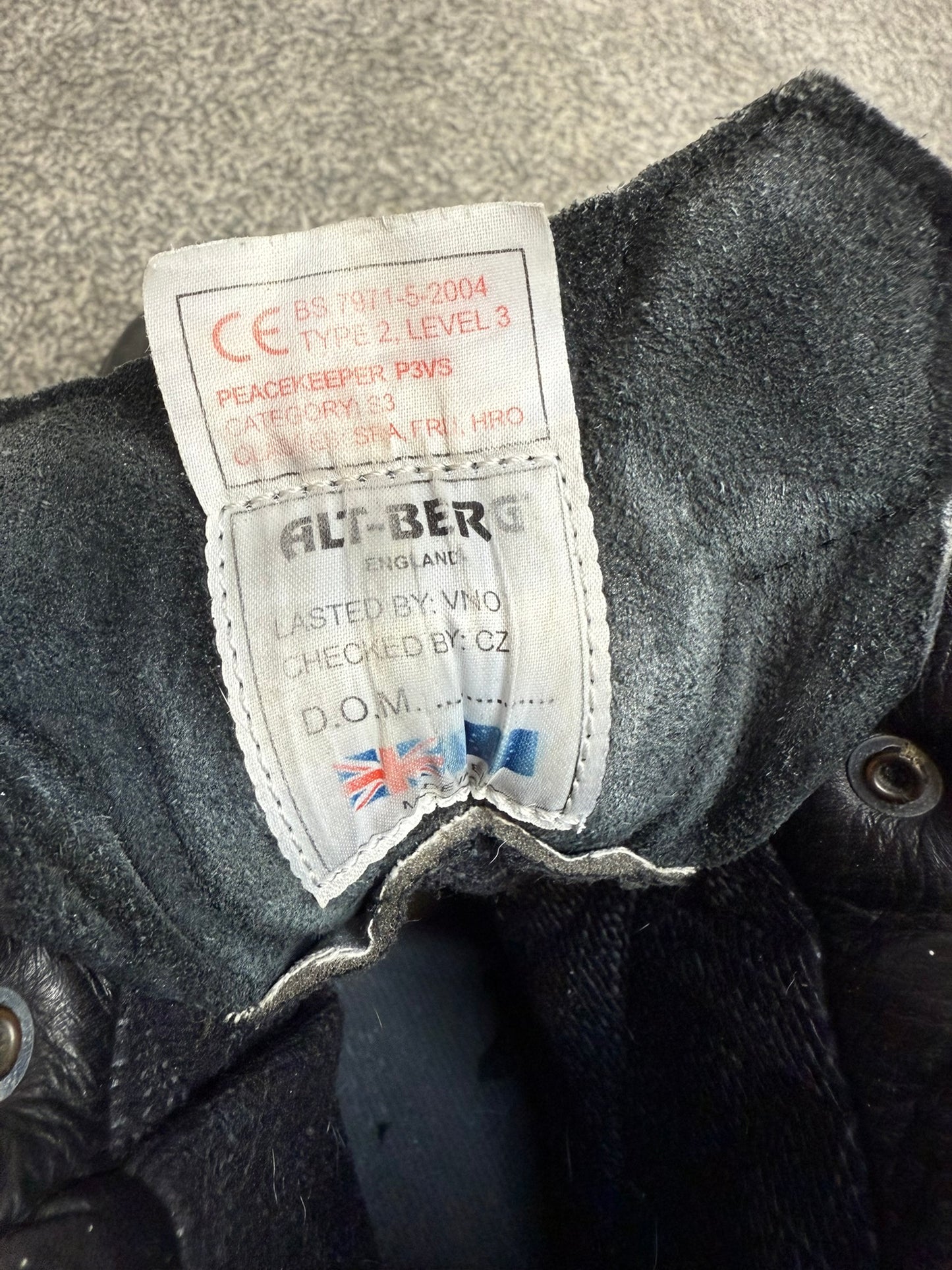 Altberg Peacekeeper P3 VS Black Leather Waterproof Combat Boots Size UK 8