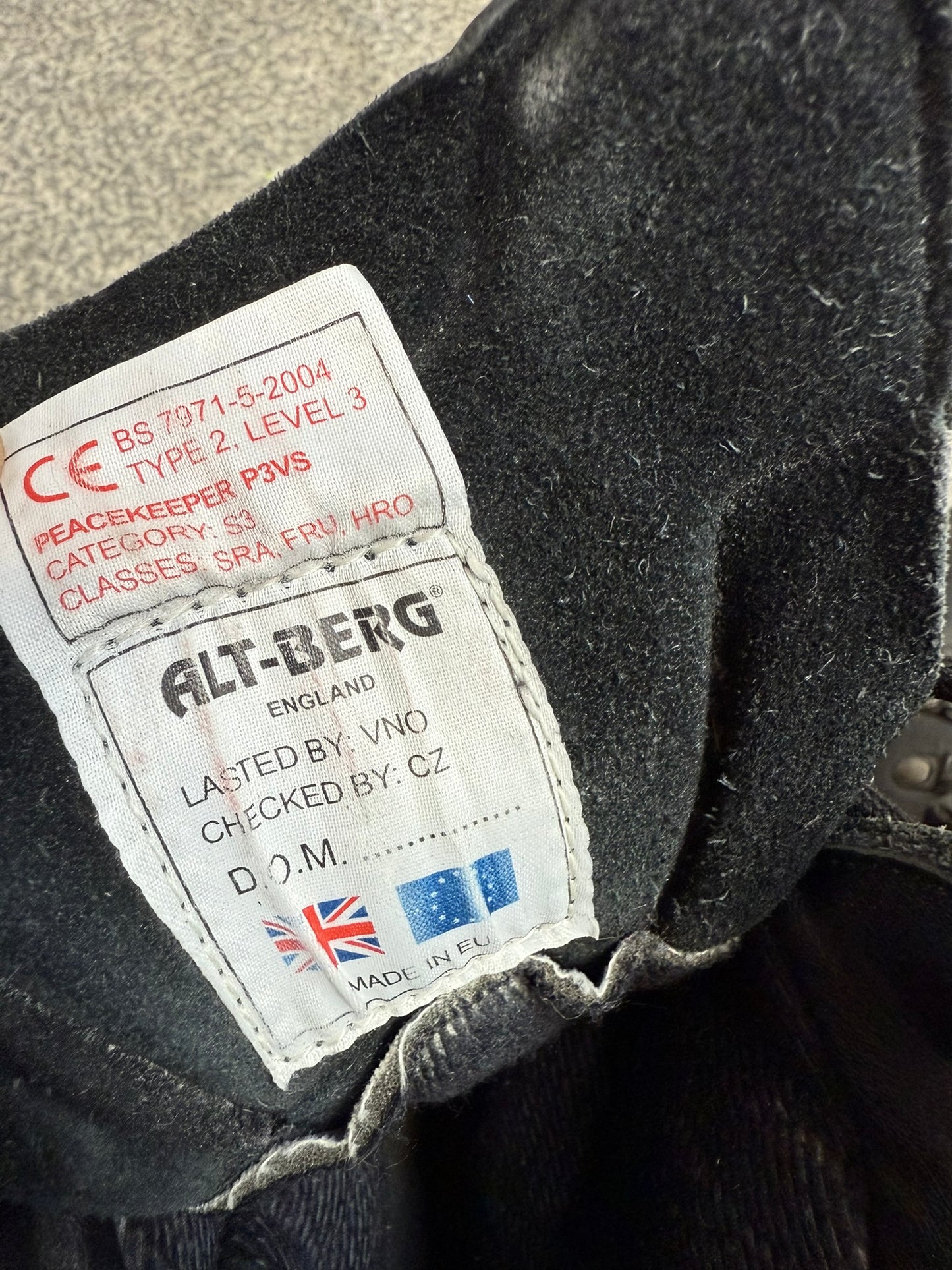 Altberg Peacekeeper P3 VS Black Leather Waterproof Combat Boots Size UK 10