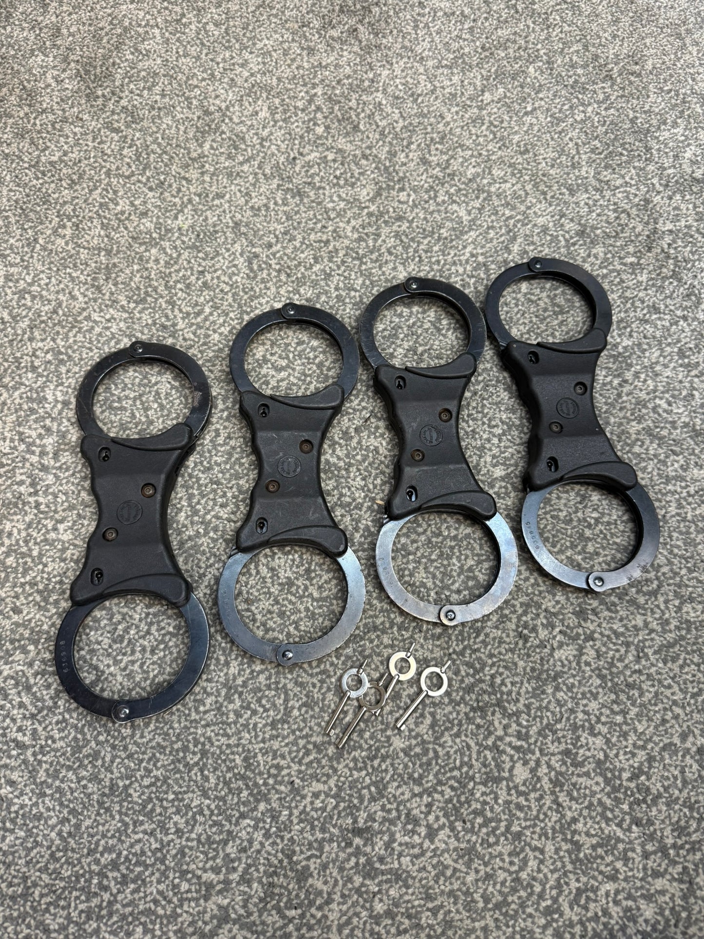 Ex Police Black Hiatt Handcuffs Genuine Cuffs With Key Security Collectable Memorabilia