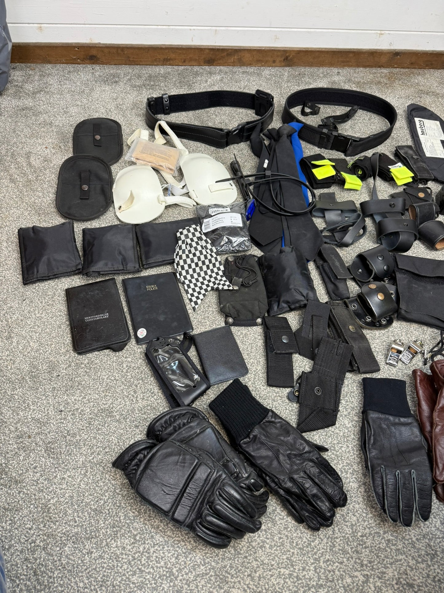 Ex Police Accessory Job Lot Belts Pouches Gloves Ties Security Lot