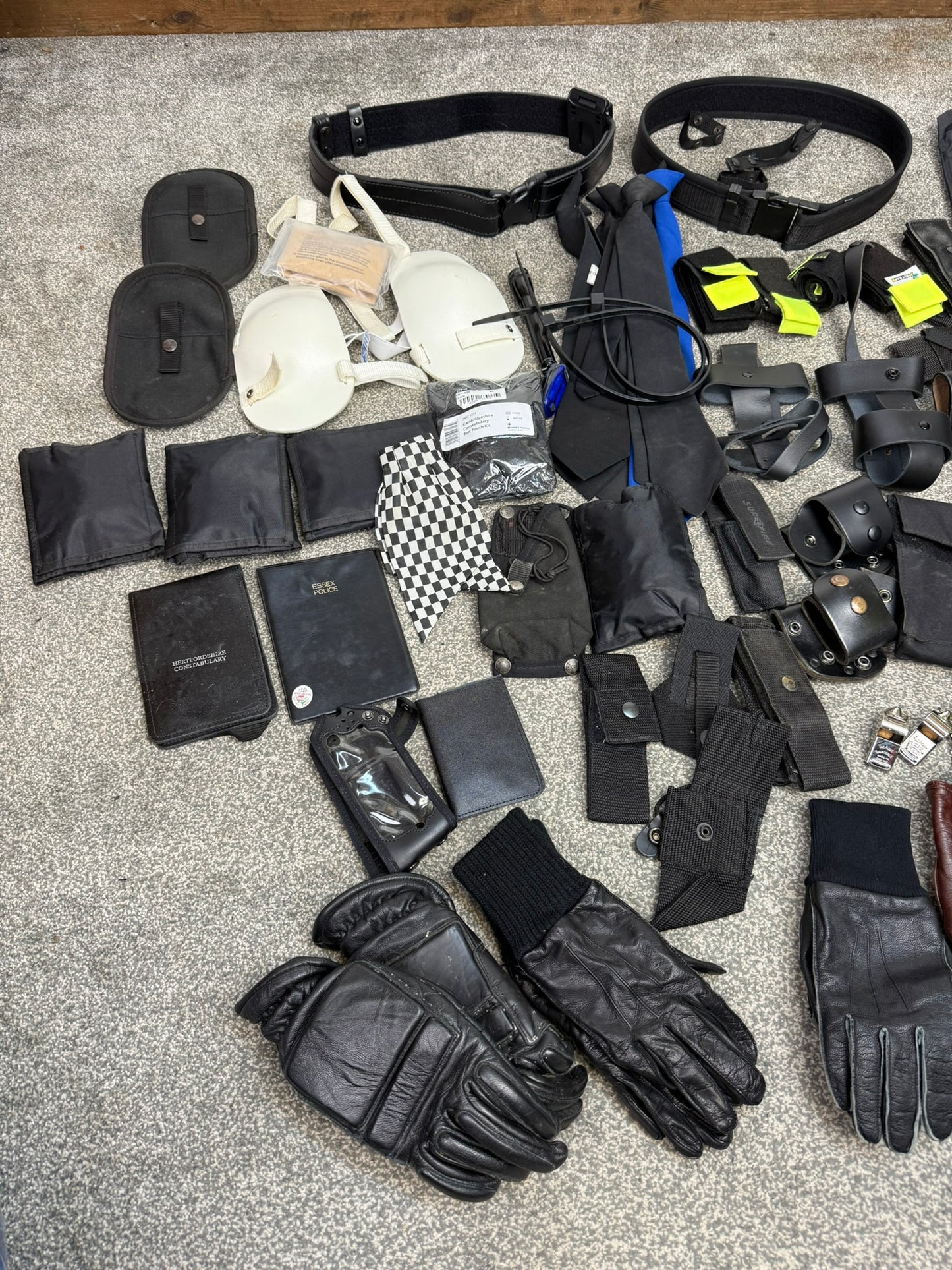 Ex Police Accessory Job Lot Belts Pouches Gloves Ties Security Lot
