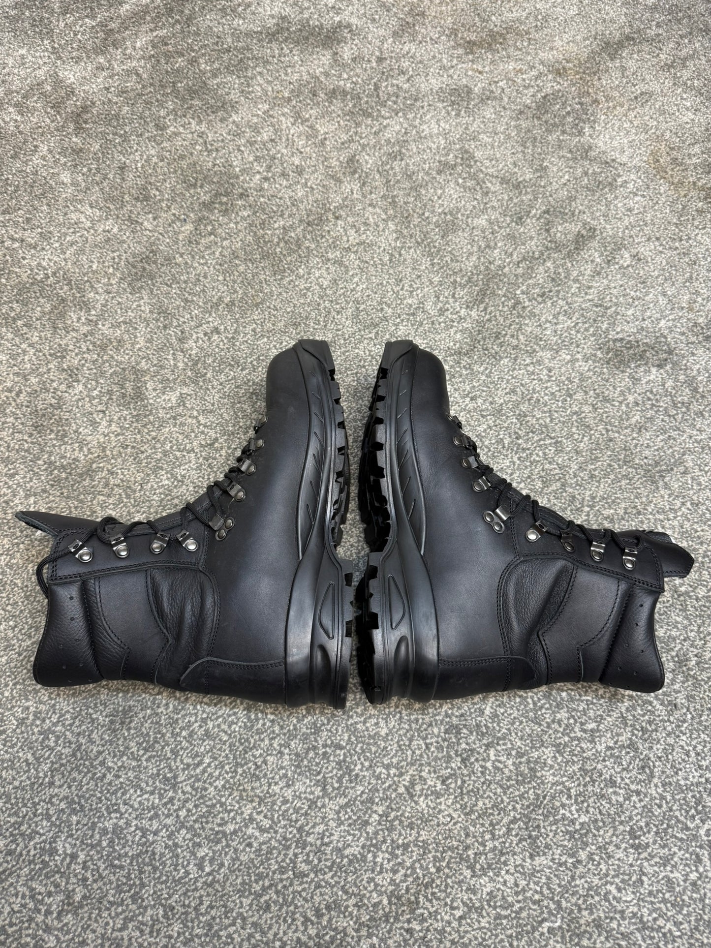Altberg Peacekeeper P3 VS Black Leather Waterproof Combat Boots Size UK 9
