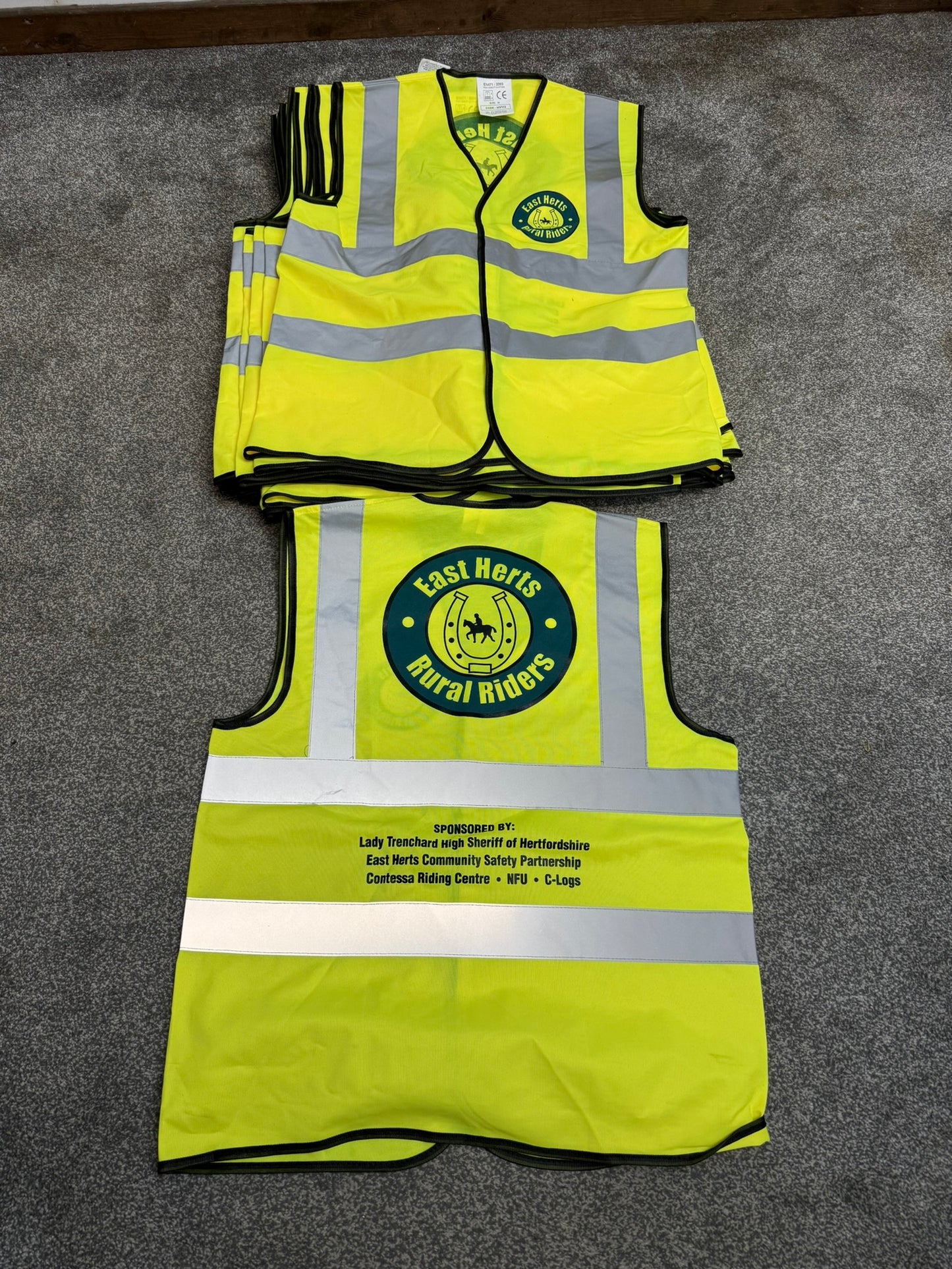 30x High Vis Vest Job Lot East Herts Horse Riding Safety Vests - Medium