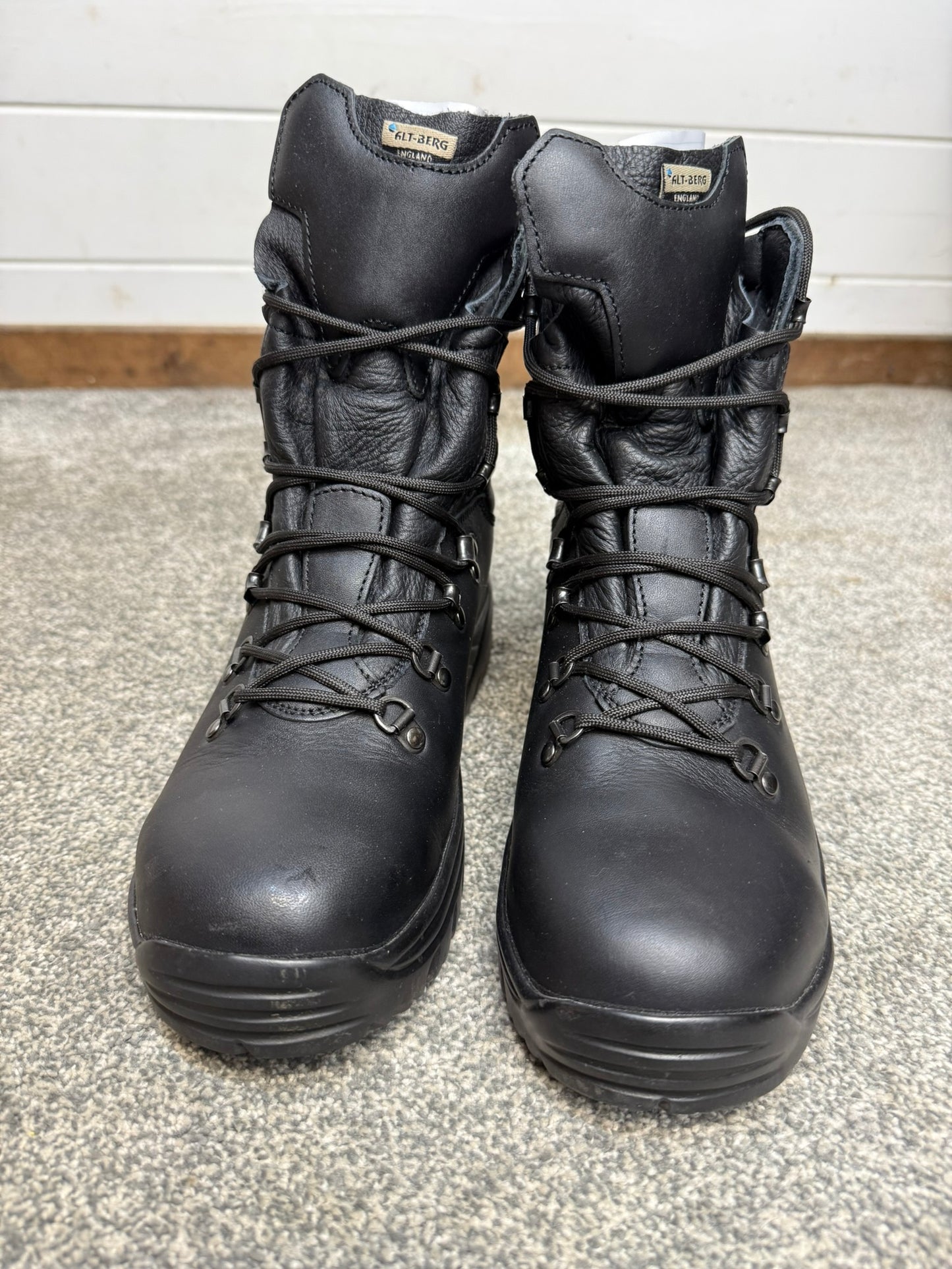 Altberg Peacekeeper P3 VS Black Leather Waterproof Combat Boots Size UK 7