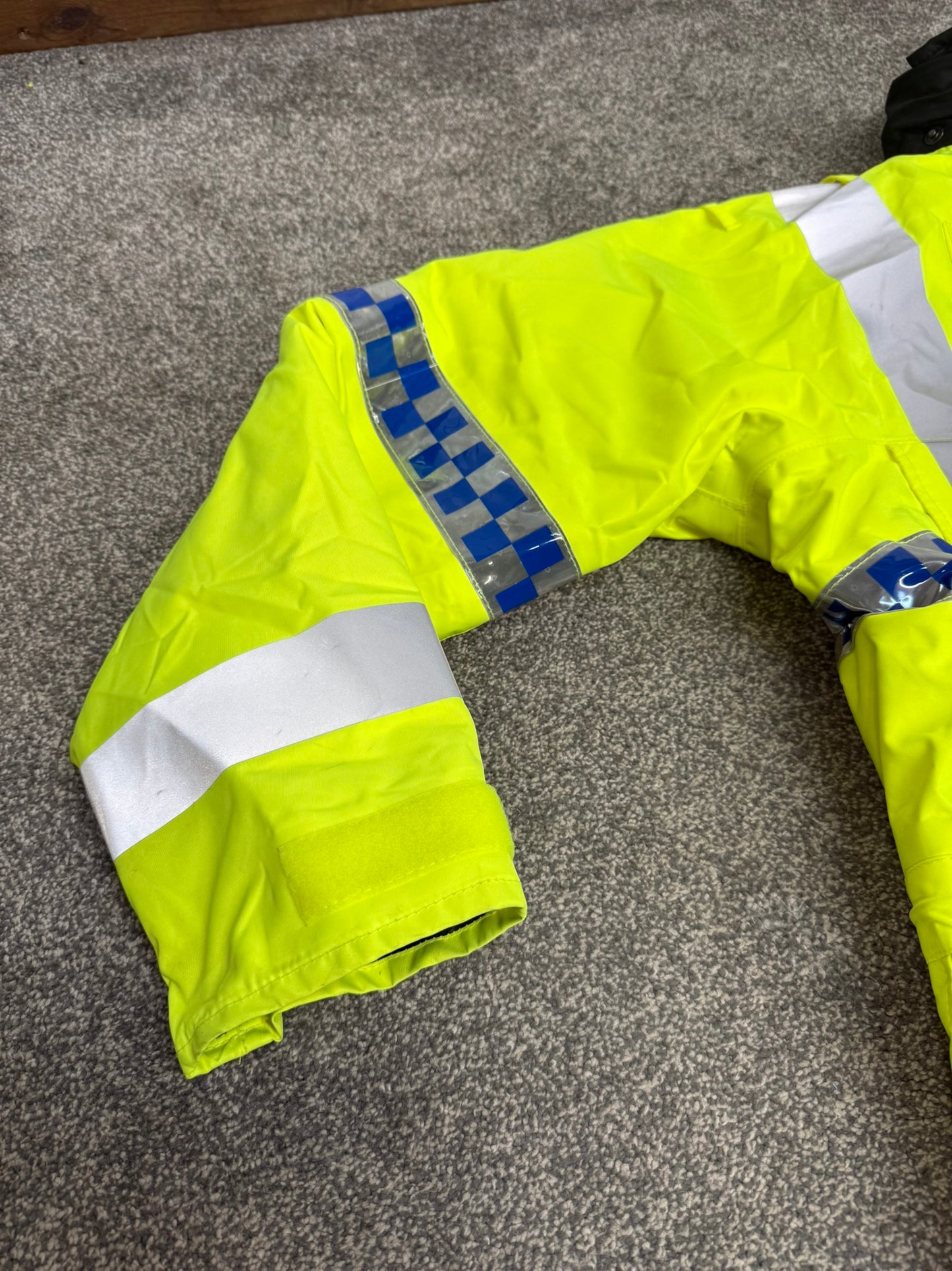 Ex Police Hi-Vis Waterproof Jacket Coat Quilted Liner Security Riding Work Jacket - Grade A