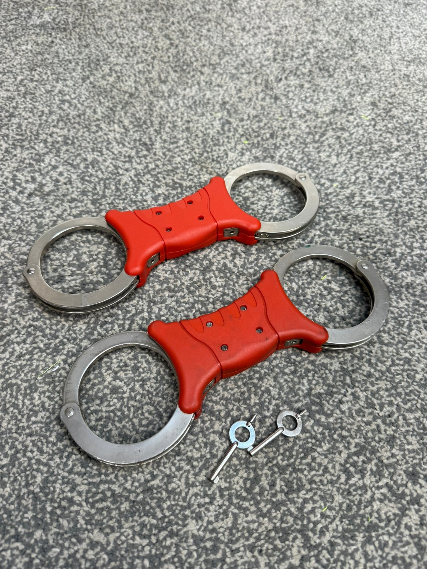 Ex Police TCH840 Red Rigid Handcuffs Cuffs & Key Security Collectable