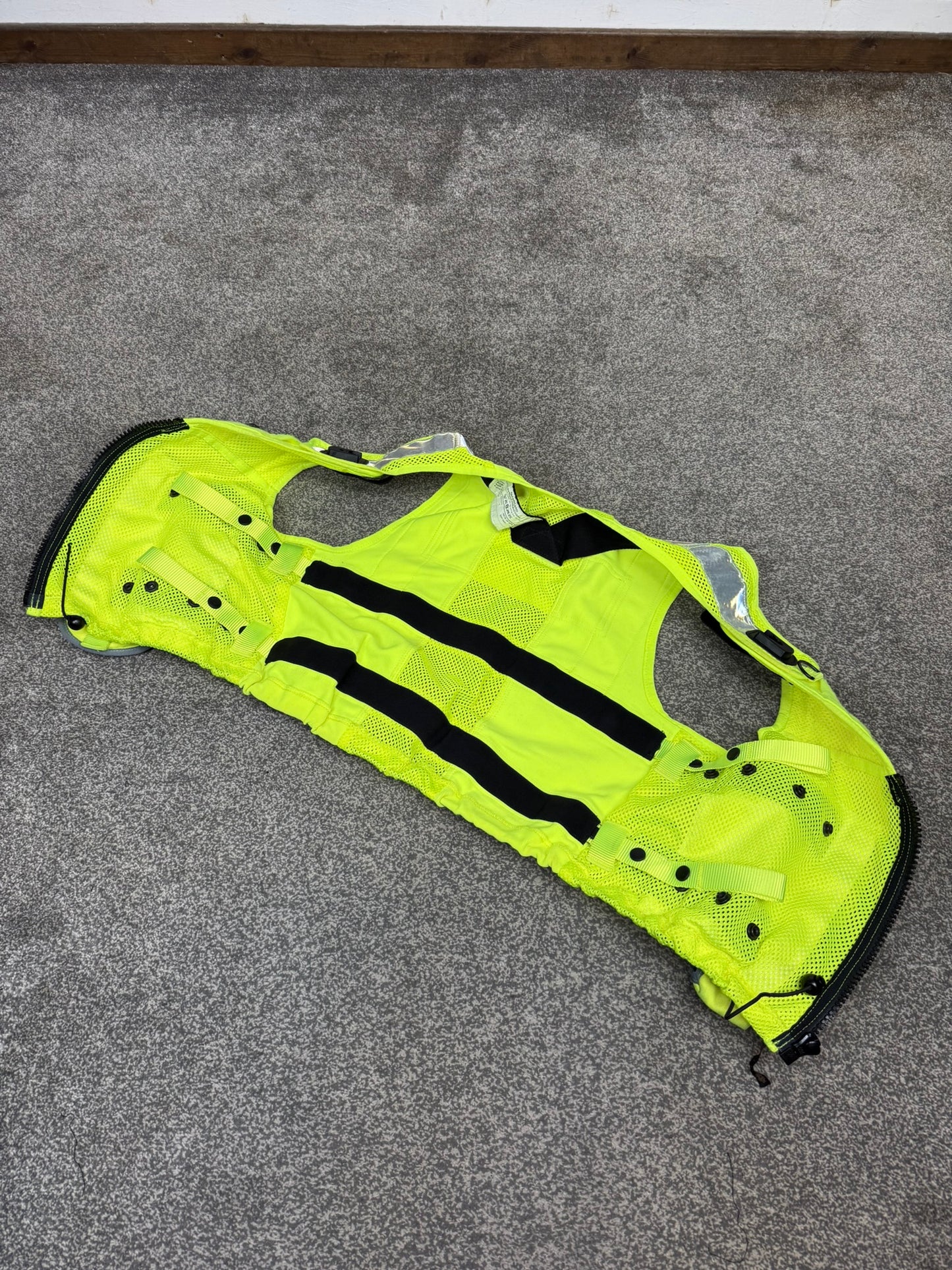 Safariland Hi-Vis MOLLE Vest & Pouches Tactical Utility Security Vest Ex Police - MED