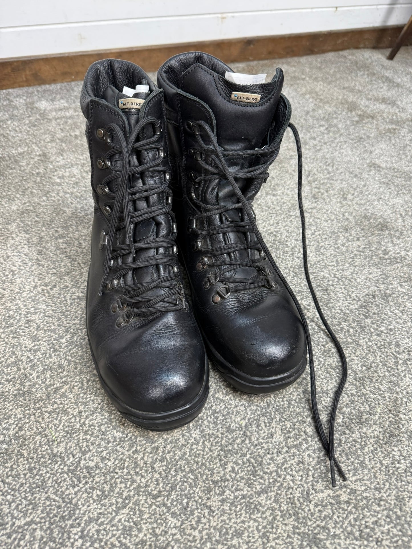 Altberg Peacekeeper P3 VS Black Leather Waterproof Combat Boots Size UK 9