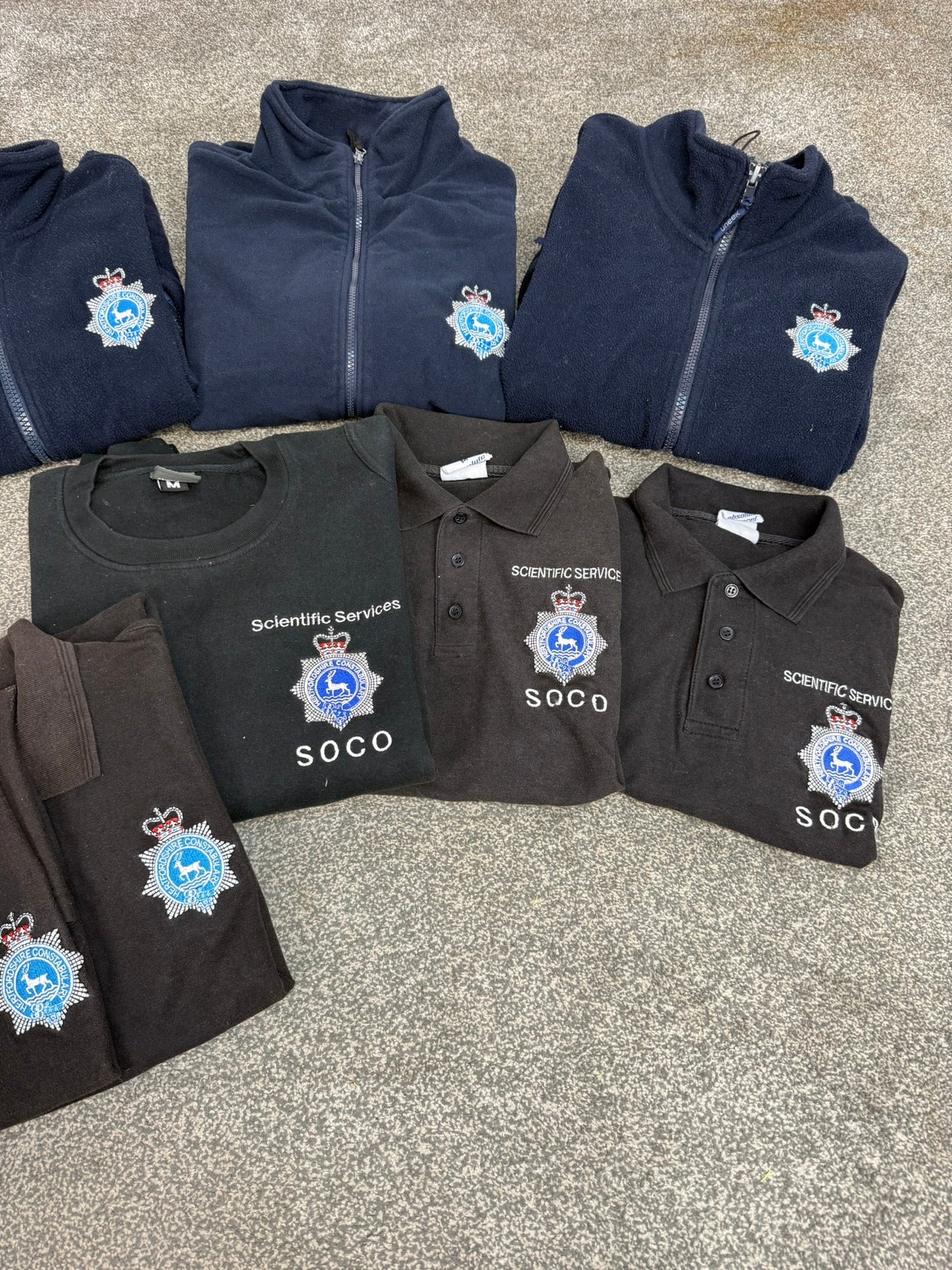 8x Ex Hertfordshire Constabulary SOCO Police Embroidered Polo Shirts & Fleeces Job Lot Collector Film TV Uniform