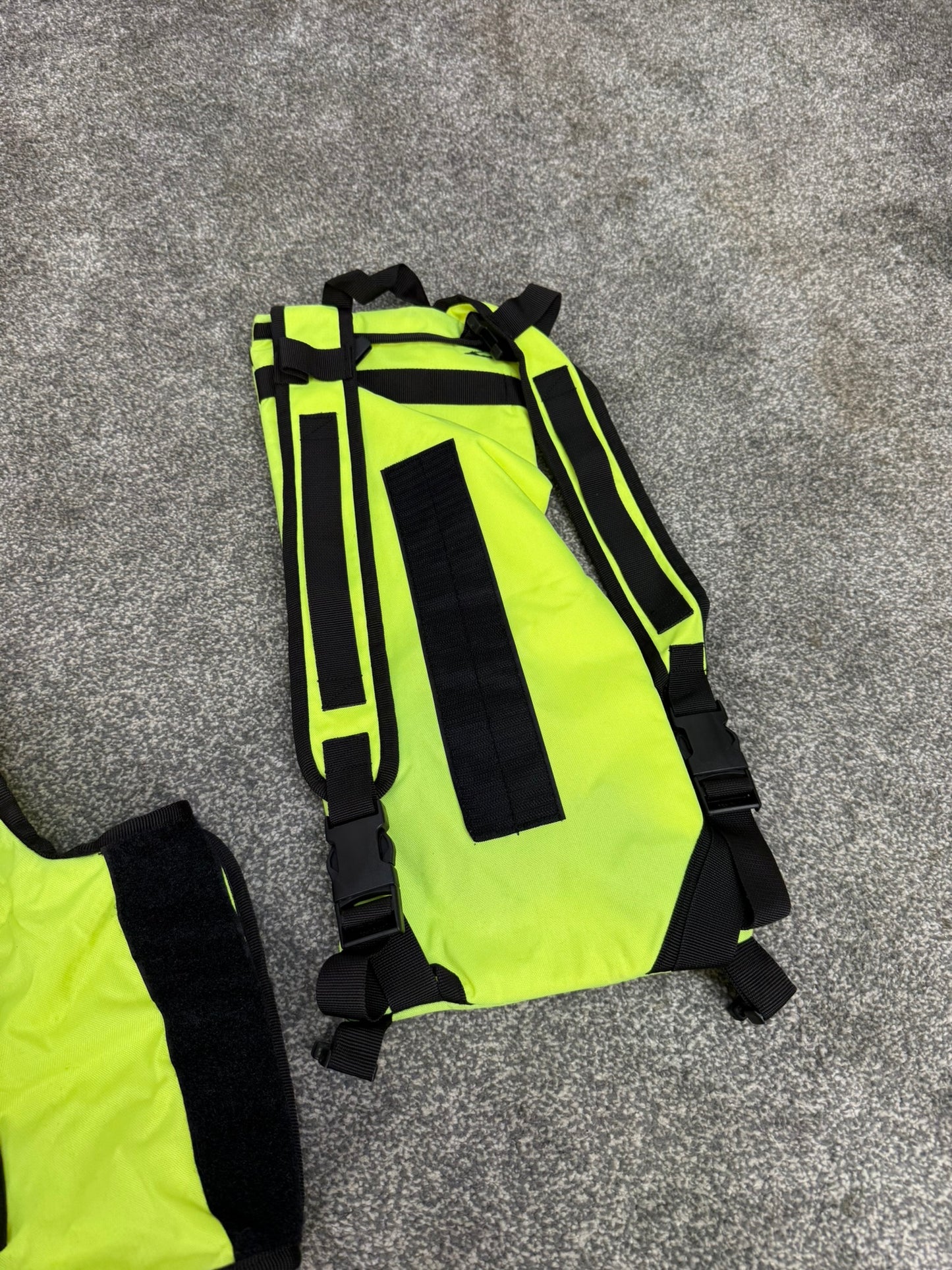Ex Police Hi Viz Remploy Frontline CBRN Hydration Vest Camelbak Pouch Security