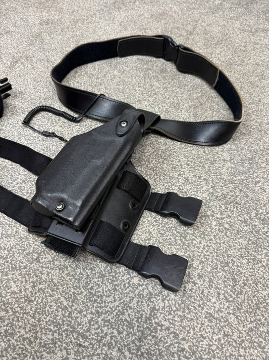 Safariland Drop Leg Holster 6004-837 Glock 17/22 With Leather Belt - Lrg