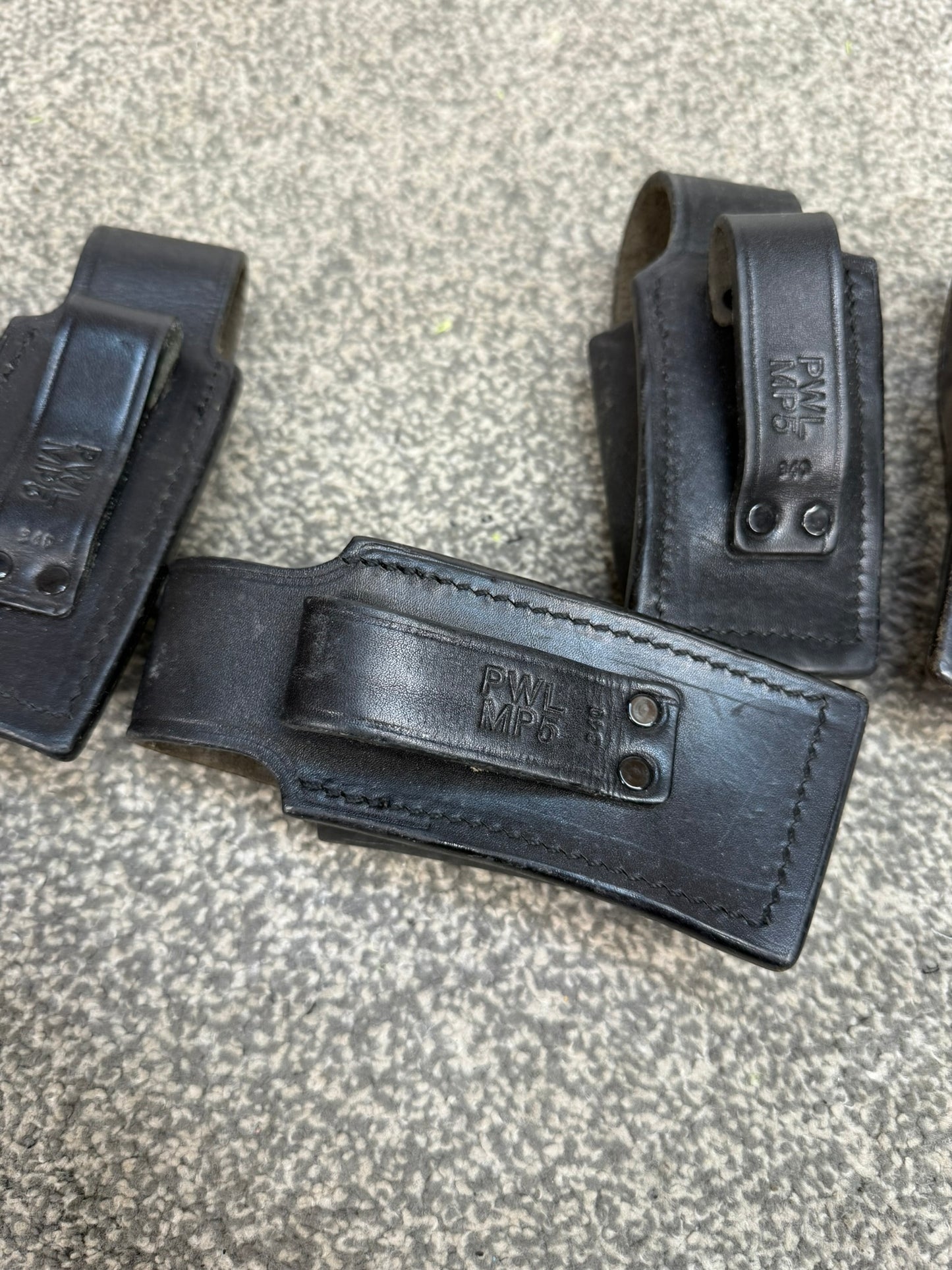 6x Ex Police Leather MP5 Mag Pouch Belt Pouch JOB LOT Airsoft Display