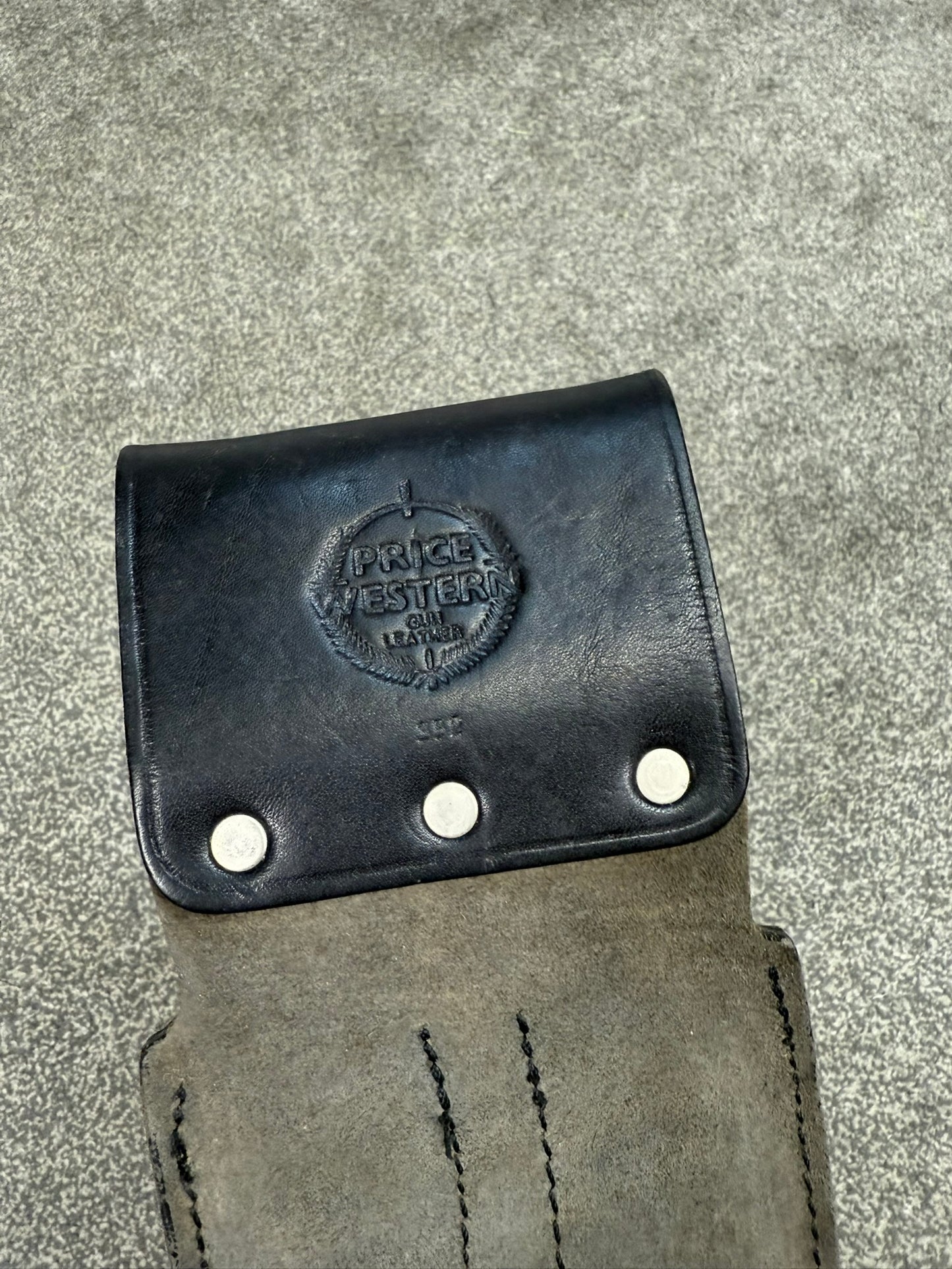 Ex Police H&K MP5 Double Mag Leather Belt Pouch Airsoft Display
