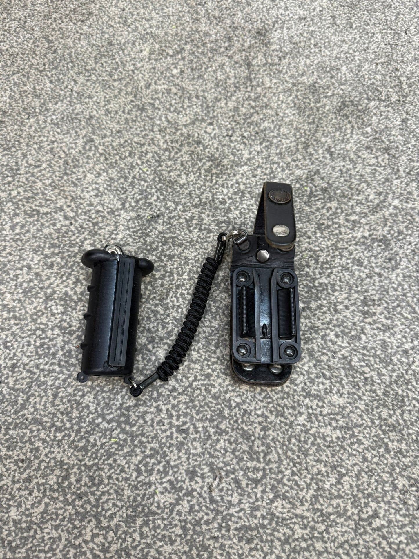 Ex Police CS Pepper Spray Holder Peter Jones Duty Belt 360° & Lanyard