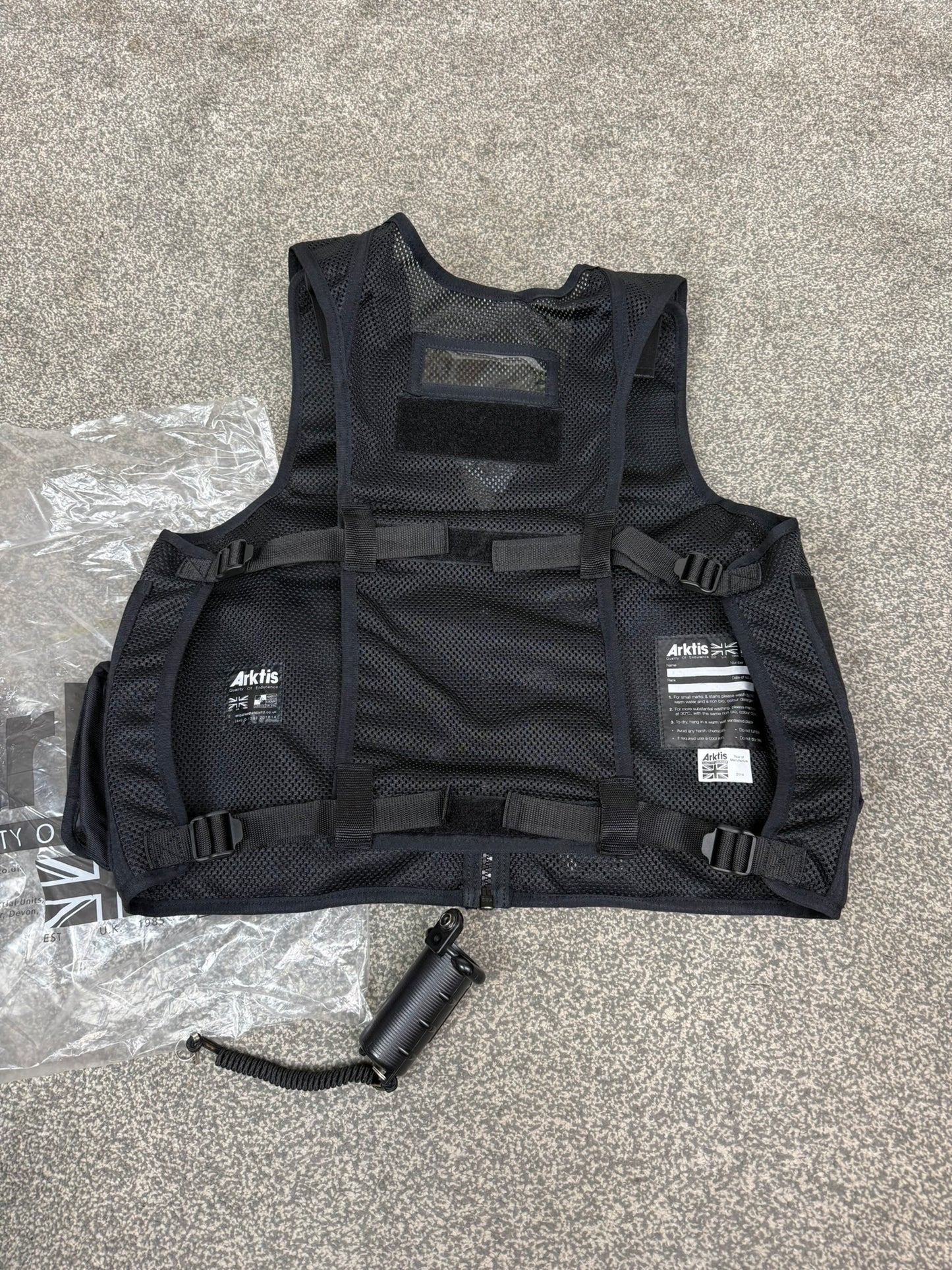NEW Arktis Vest Black Tactical Utility Vest & Pouches Security Airsoft - Medium