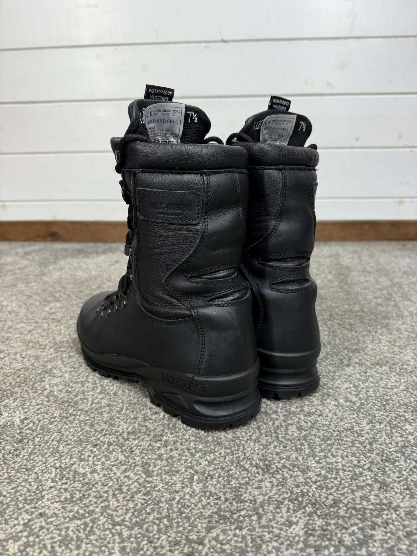 Altberg Field & Fell Black Leather Waterproof Boots VGC Size UK 7.5 Ex Police
