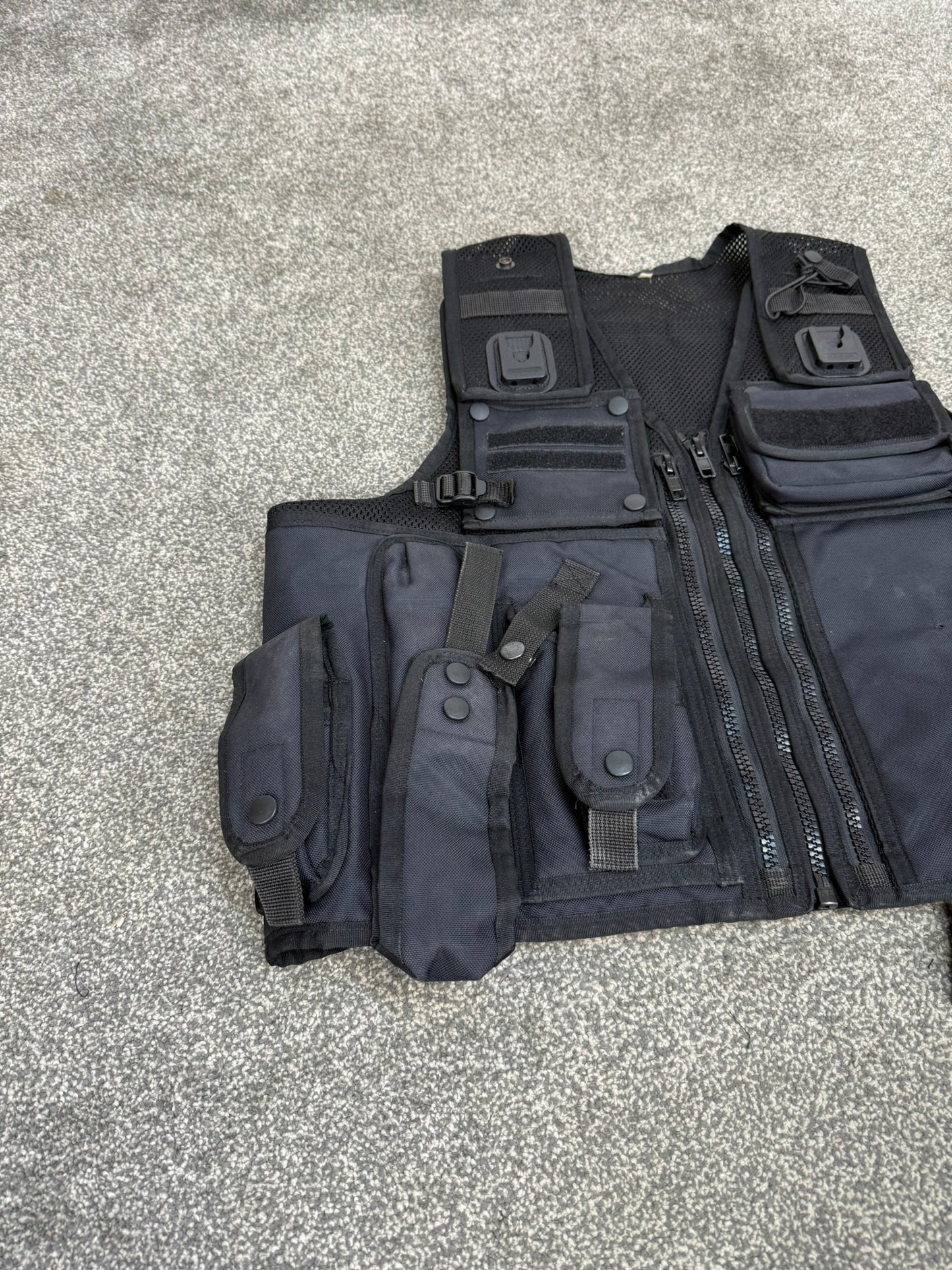Ex Police Black Arktis Vest Utility Tac Vest MEDIUM Airsoft Security