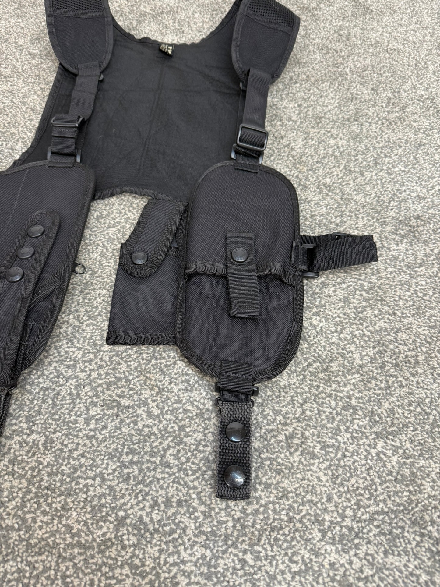 Ex Police Covert Shoulder Harness Security Close Protection Klickfast Cuff Baton CS Pouch