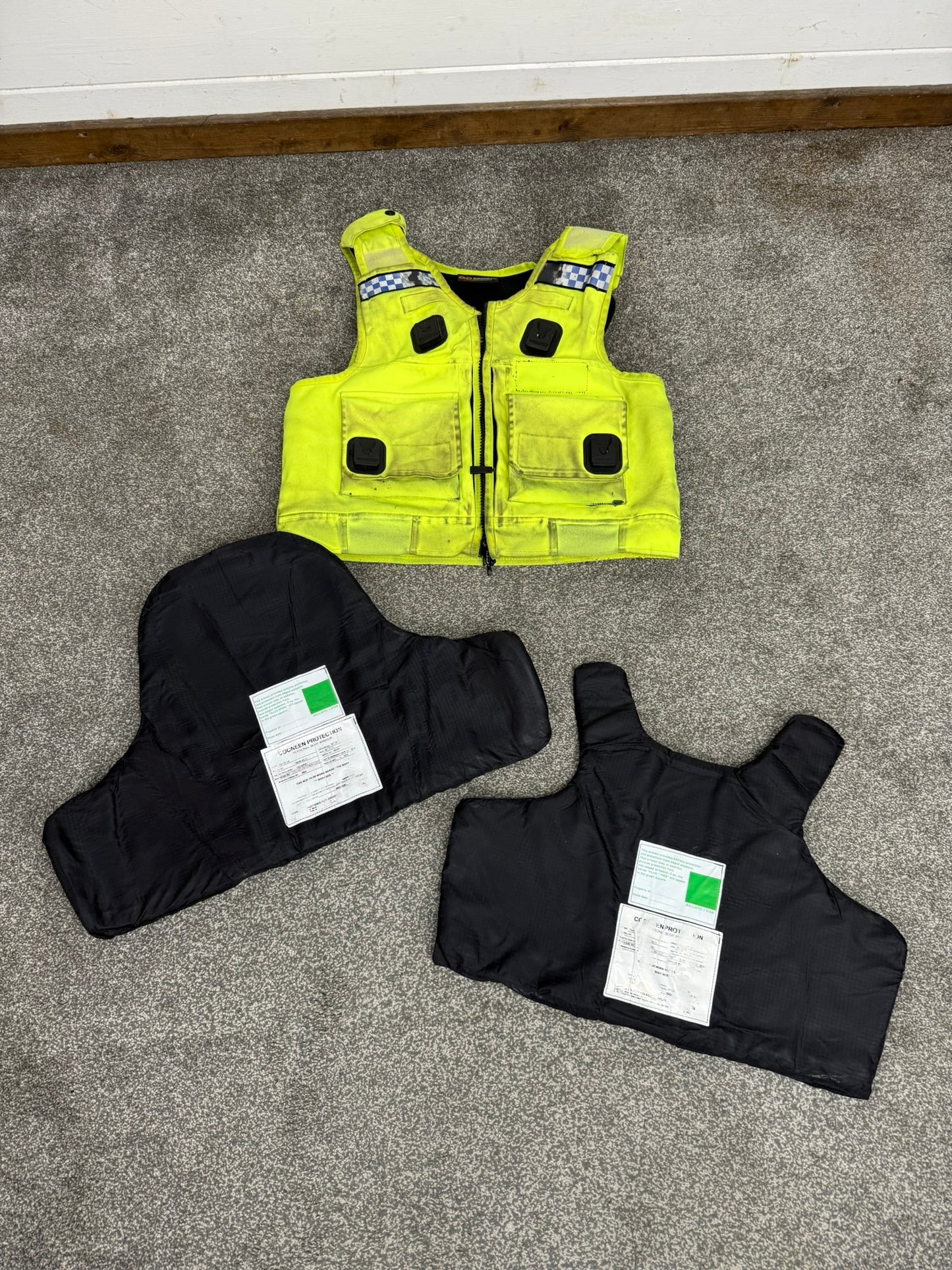 Ex Police Cooneen Body Armour Security Vest MED - Anti Stab & Ballistic HG1A & KR1