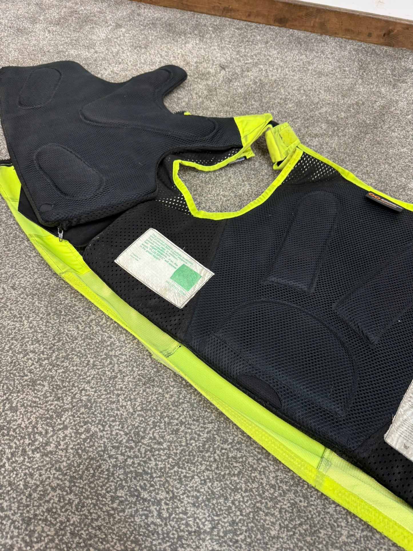 Ex Police Cooneen Body Armour Security Vest MED - Anti Stab & Ballistic HG1A & KR1