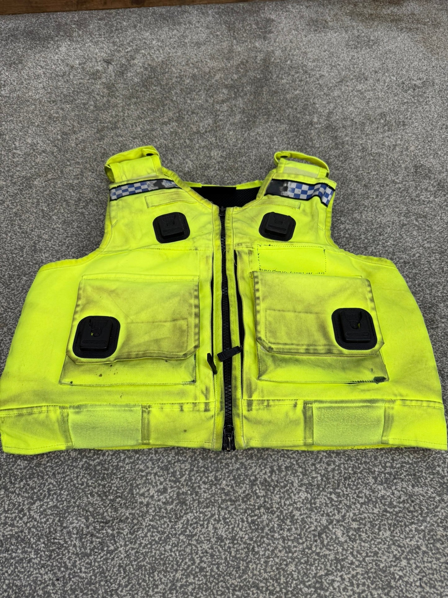 Ex Police Cooneen Body Armour Security Vest MED - Anti Stab & Ballistic HG1A & KR1