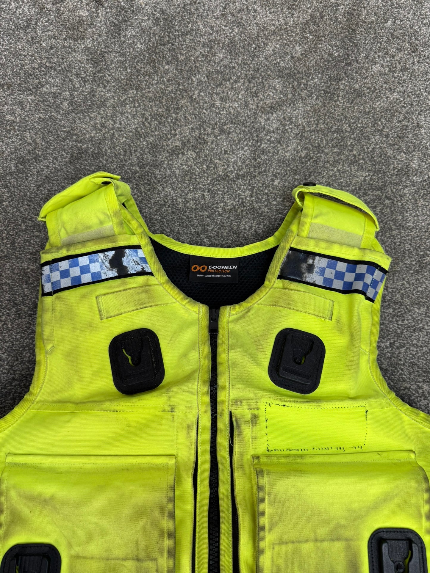 Ex Police Cooneen Body Armour Security Vest MED - Anti Stab & Ballistic HG1A & KR1