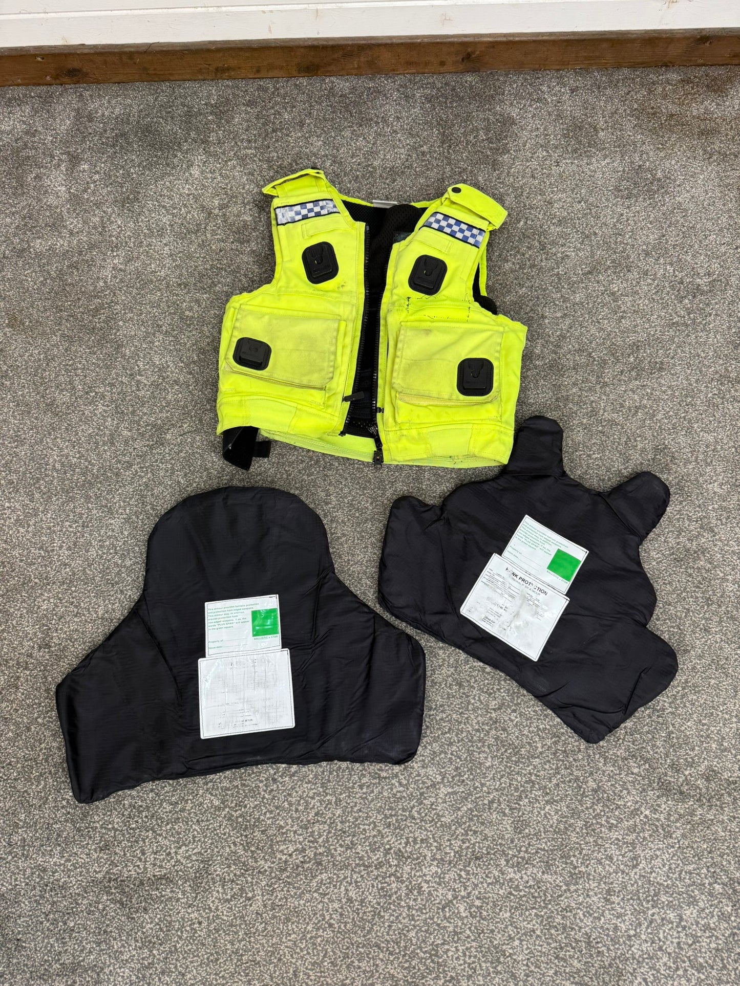 Ex Police Cooneen Body Armour Vest SMALL - Anti Stab & Ballistic HG1A & KR1