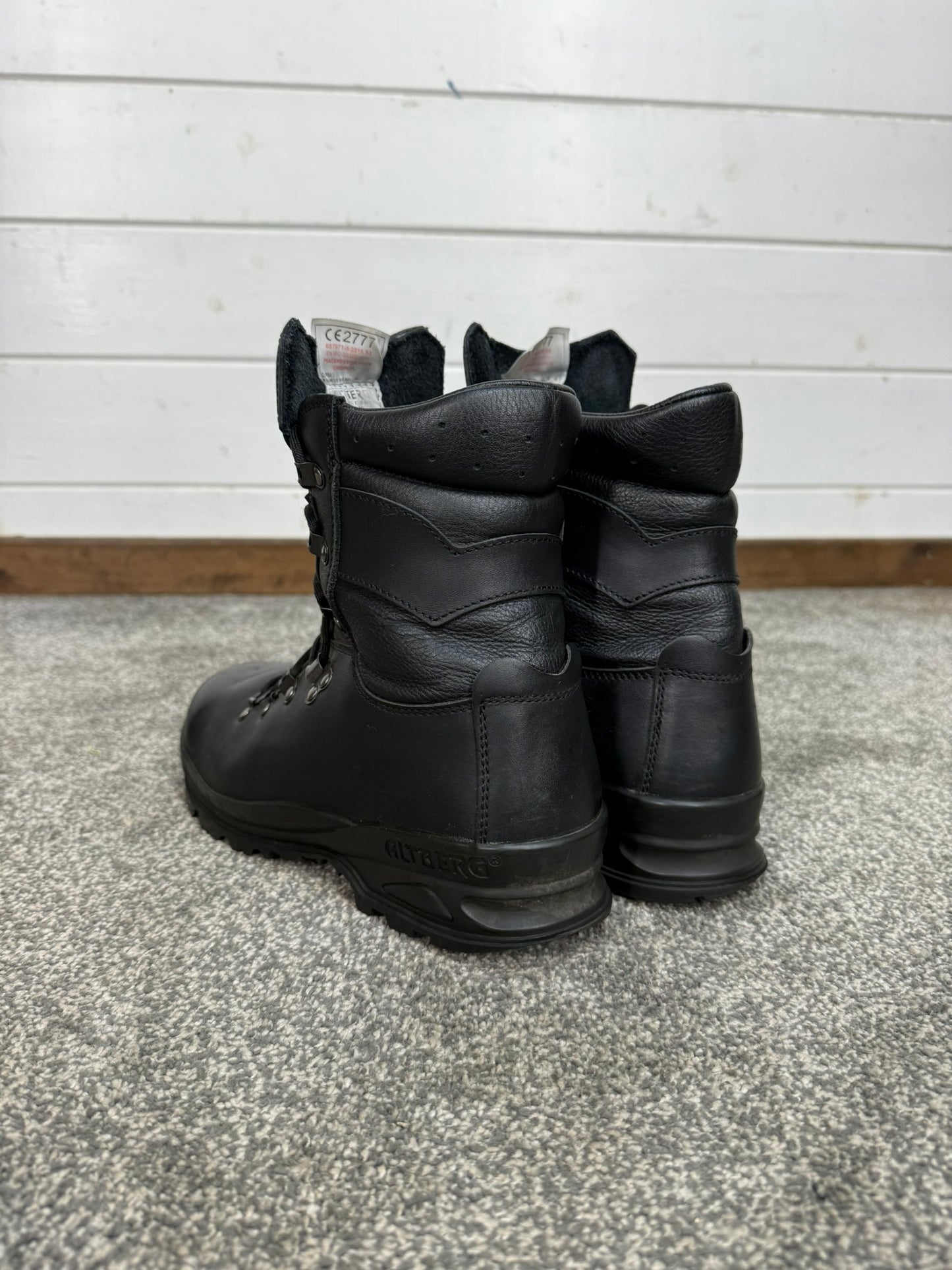 Altberg Peacekeeper P3 VS Black Leather Waterproof Combat Boots Size UK 7