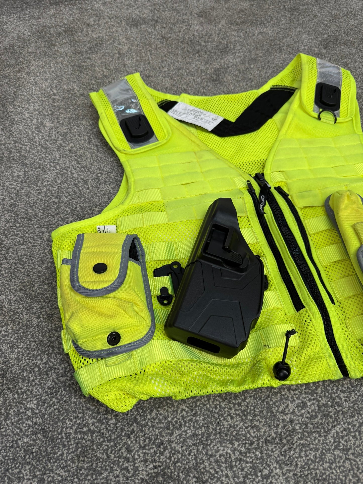 Safariland Hi-Vis MOLLE Vest With Taser X2 Holster Police Tactical Security Vest XXL