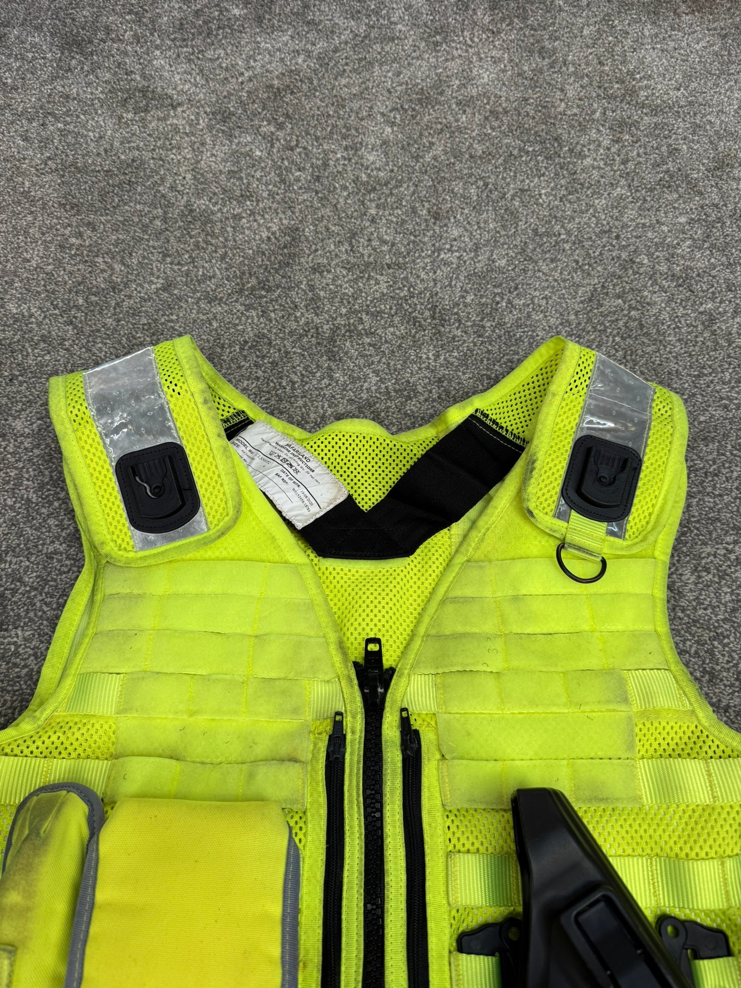 Safariland Hi-Vis MOLLE Vest With Taser X2 Holster Police Tactical Security Vest XL