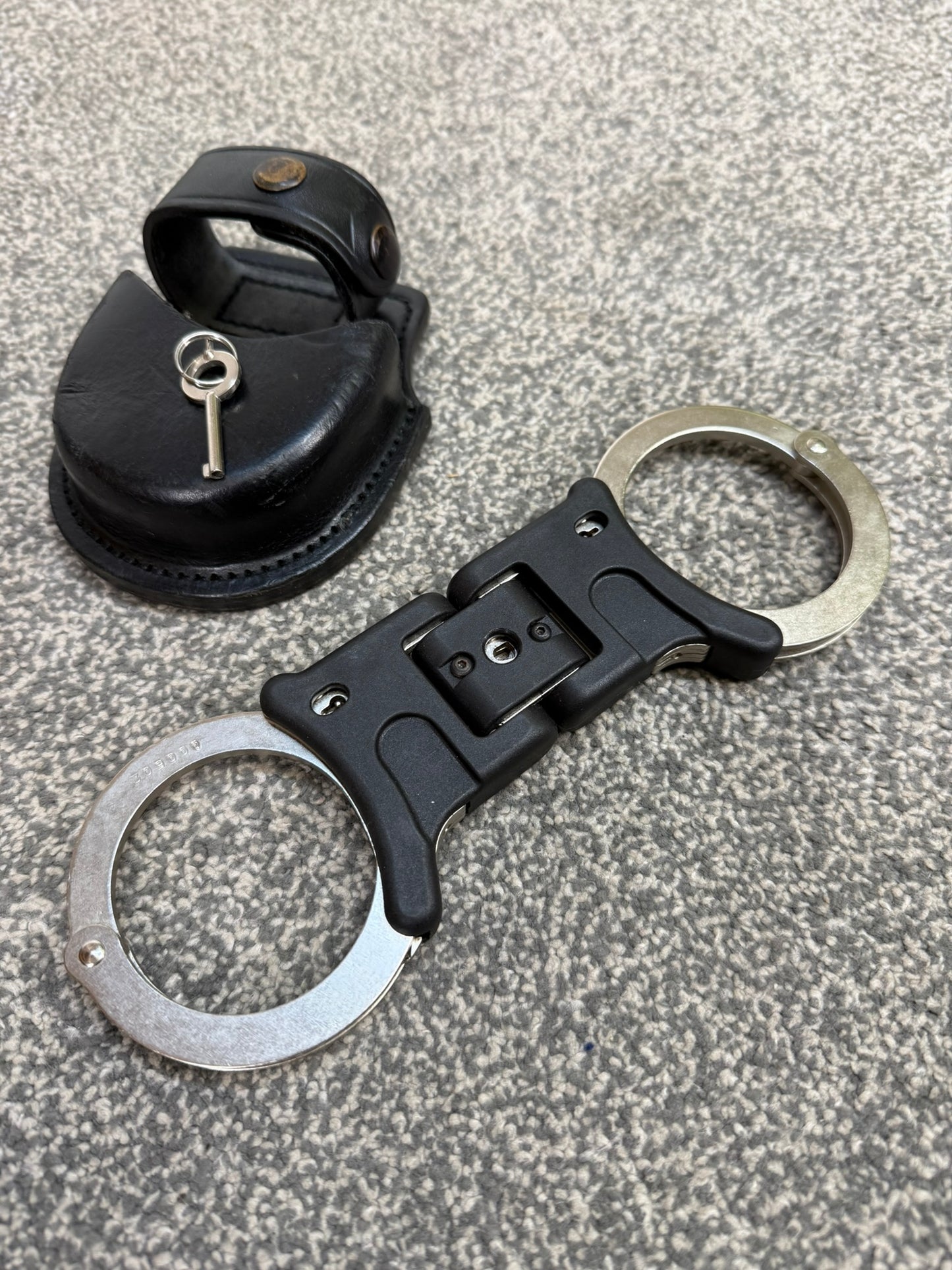 Ex Police Folding Hiatt Handcuffs Hinged Cuffs PSNI Pouch & Key Security Collectible