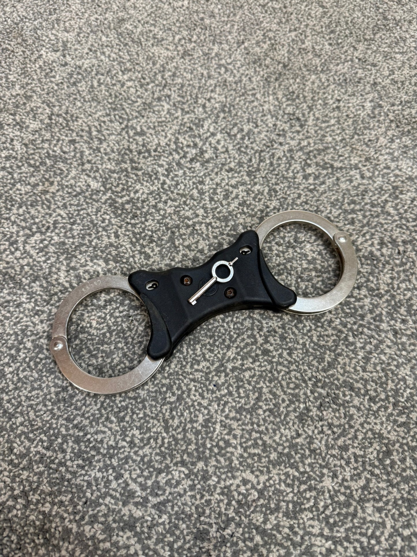 Ex Police Hiatt Rigid Handcuffs With Serial Security Cuffs Displays Collectors