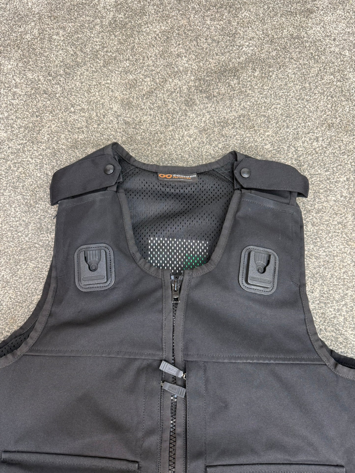 Ex Police Cooneen Body Armour Vest VGC Anti Stab & Ballistic HG1A & KR1 - LARGE