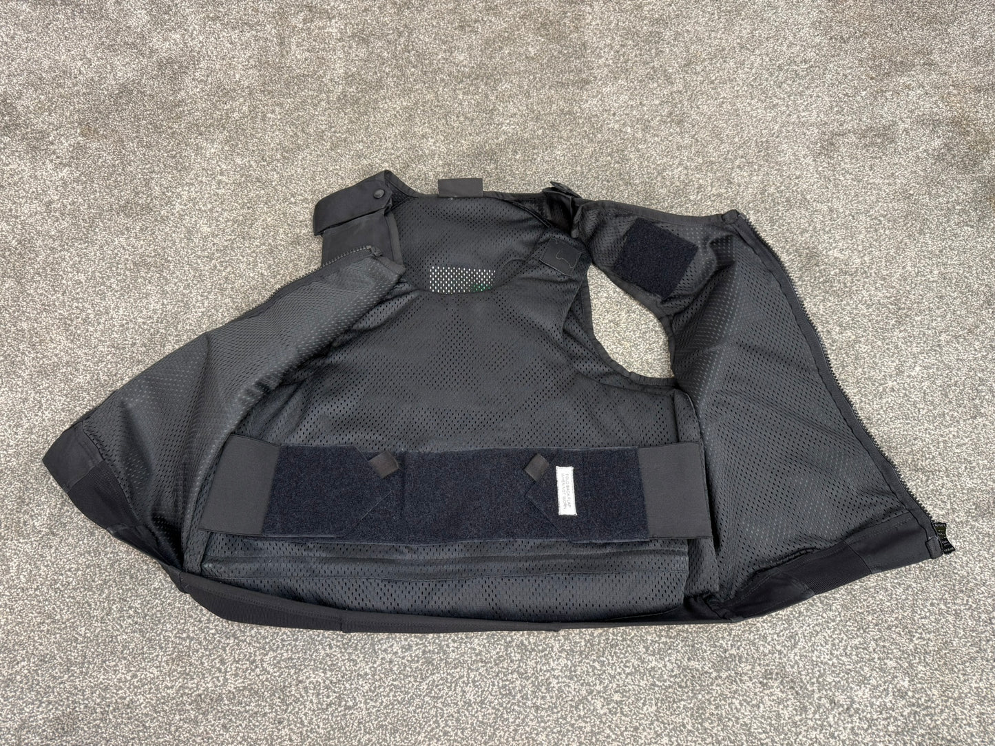 Ex Police Cooneen Body Armour Vest VGC Anti Stab & Ballistic HG1A & KR1 - LARGE