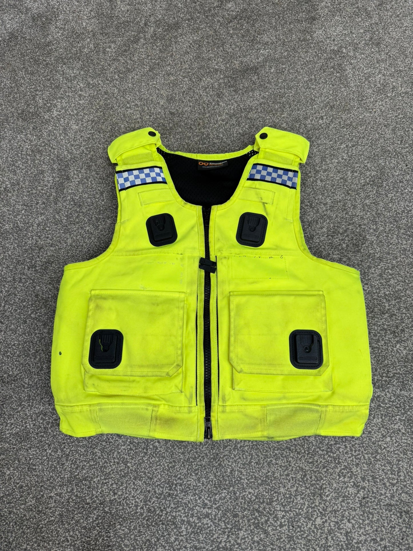 Ex Police Cooneen Body Armour Vest MEDIUM - Anti Stab & Ballistic HG1A & KR1