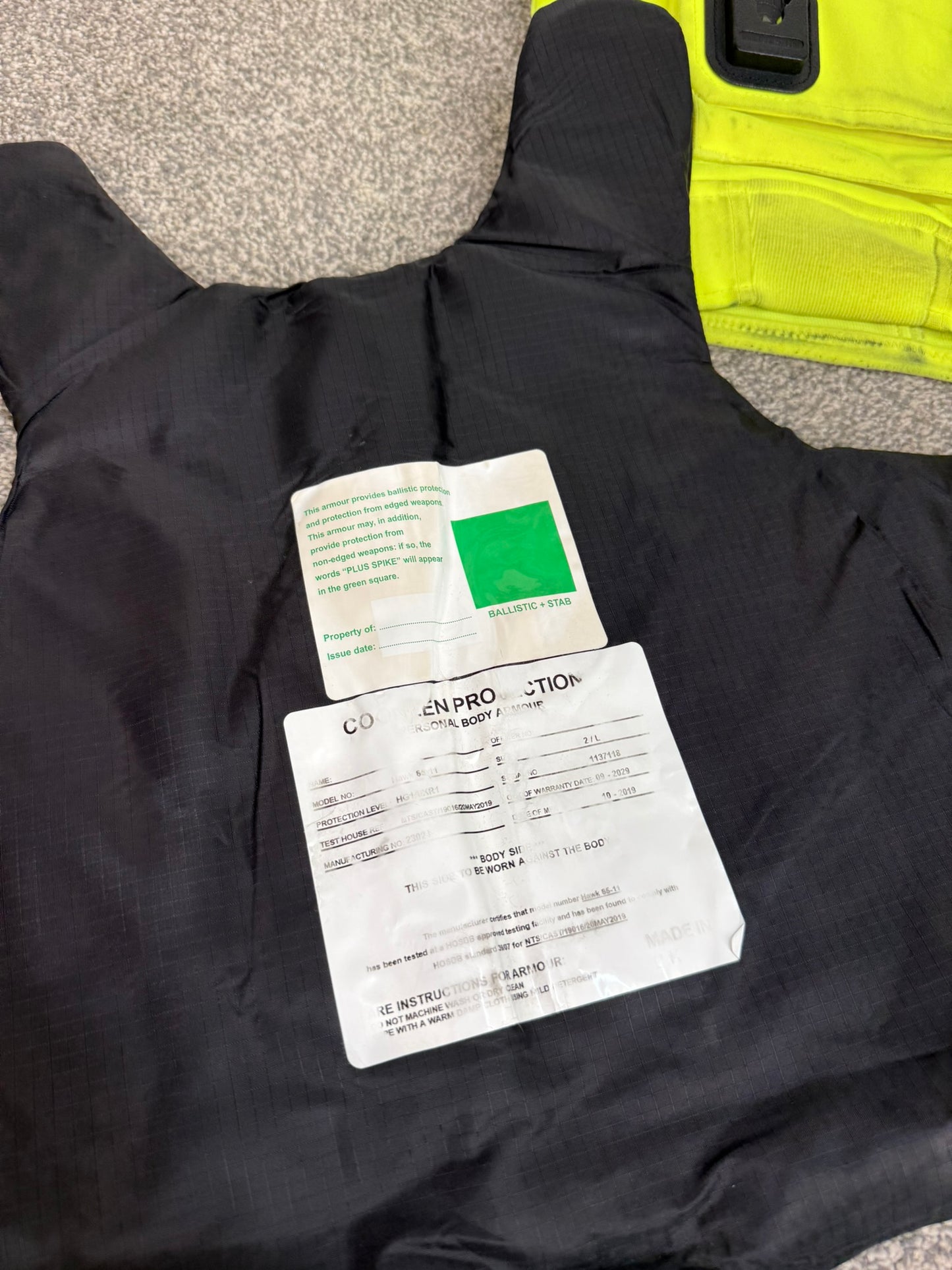 Ex Police Cooneen Body Armour Vest MEDIUM - Anti Stab & Ballistic HG1A & KR1