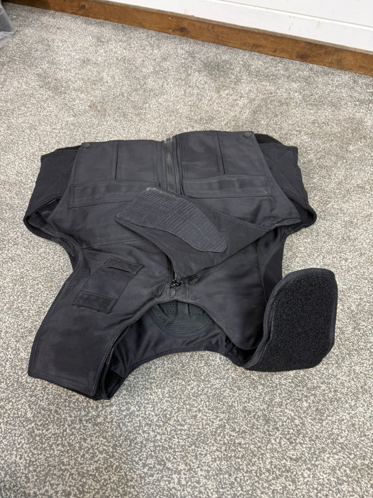 Ex Police Hauberg Body Armour Vest MED-LRG Anti Stab & Ballistic HG1A & KR2