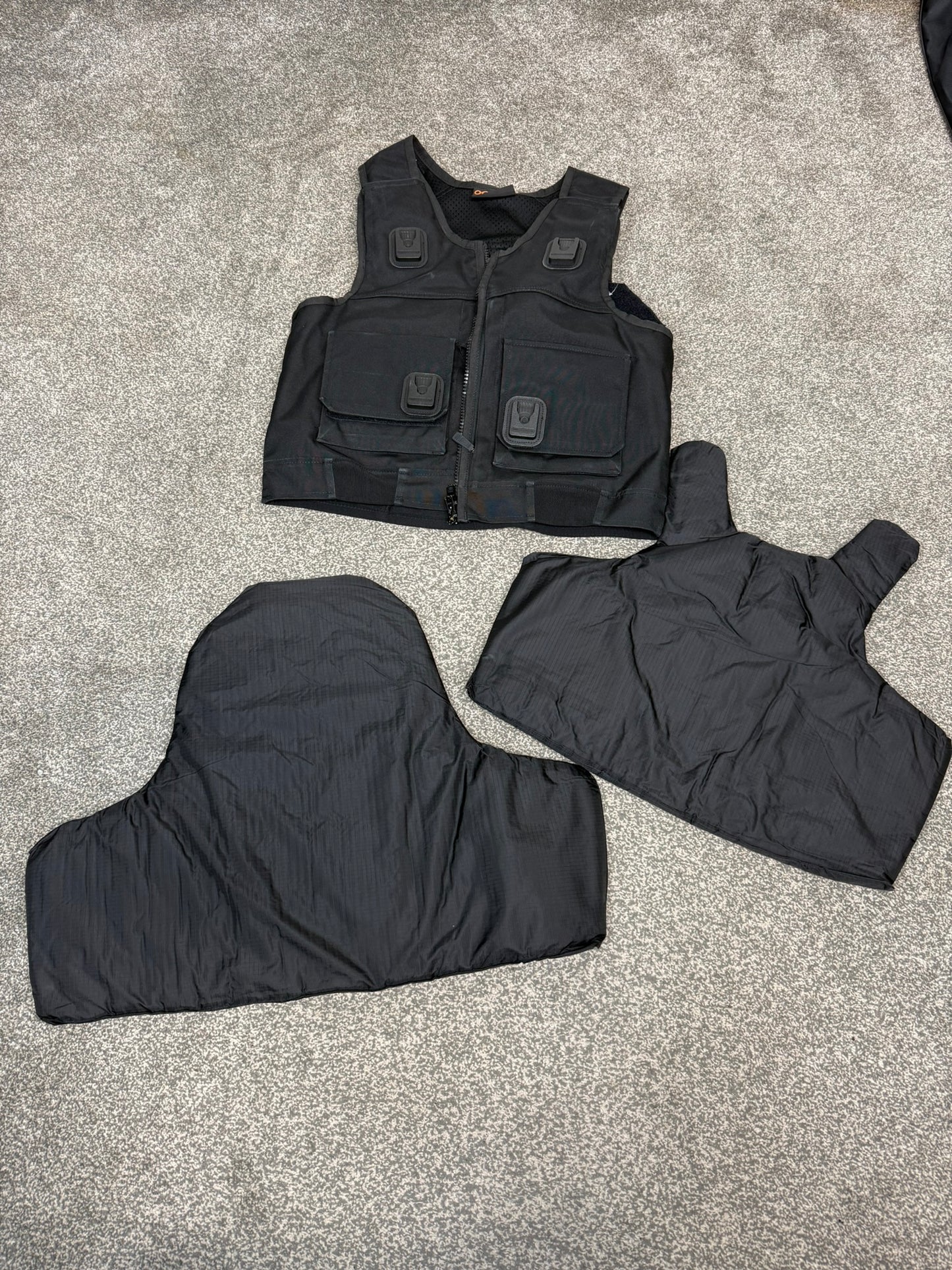 Ex Police Cooneen Body Armour Stab Vest MEDIUM Anti Stab & Ballistic HG1A & KR1